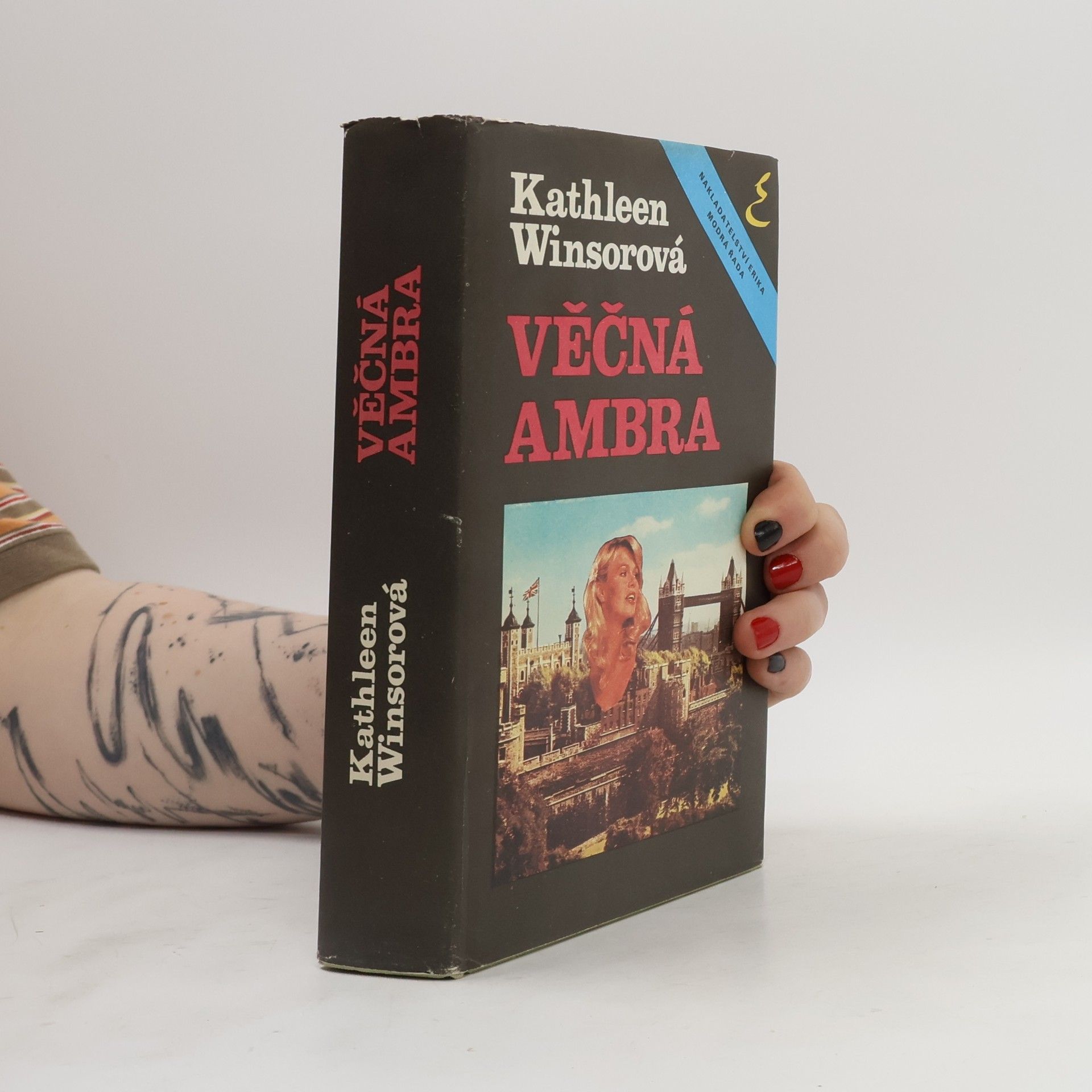 Kathleen Winsor Věčná Ambra