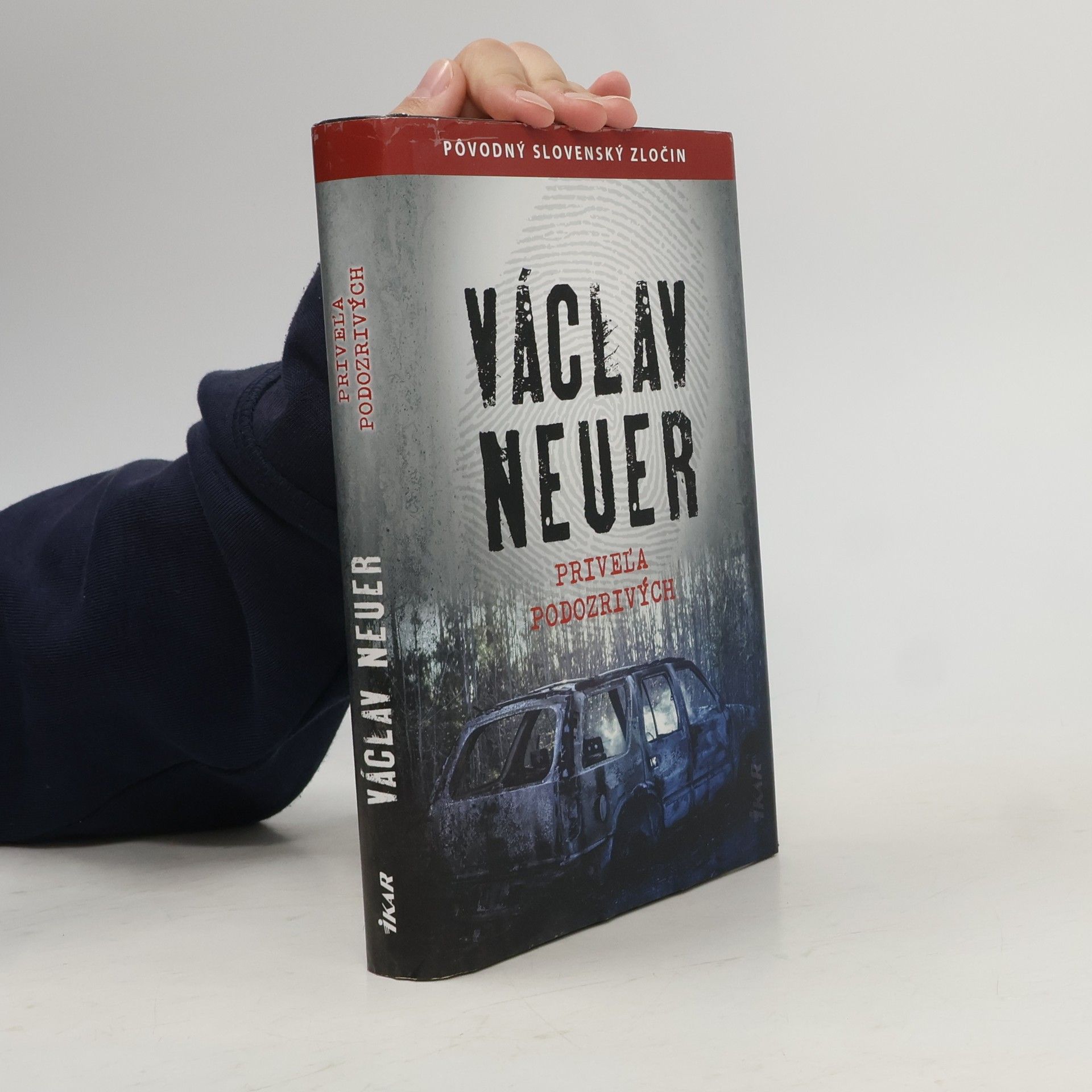 Václav Neuer Priveľa podozrivých