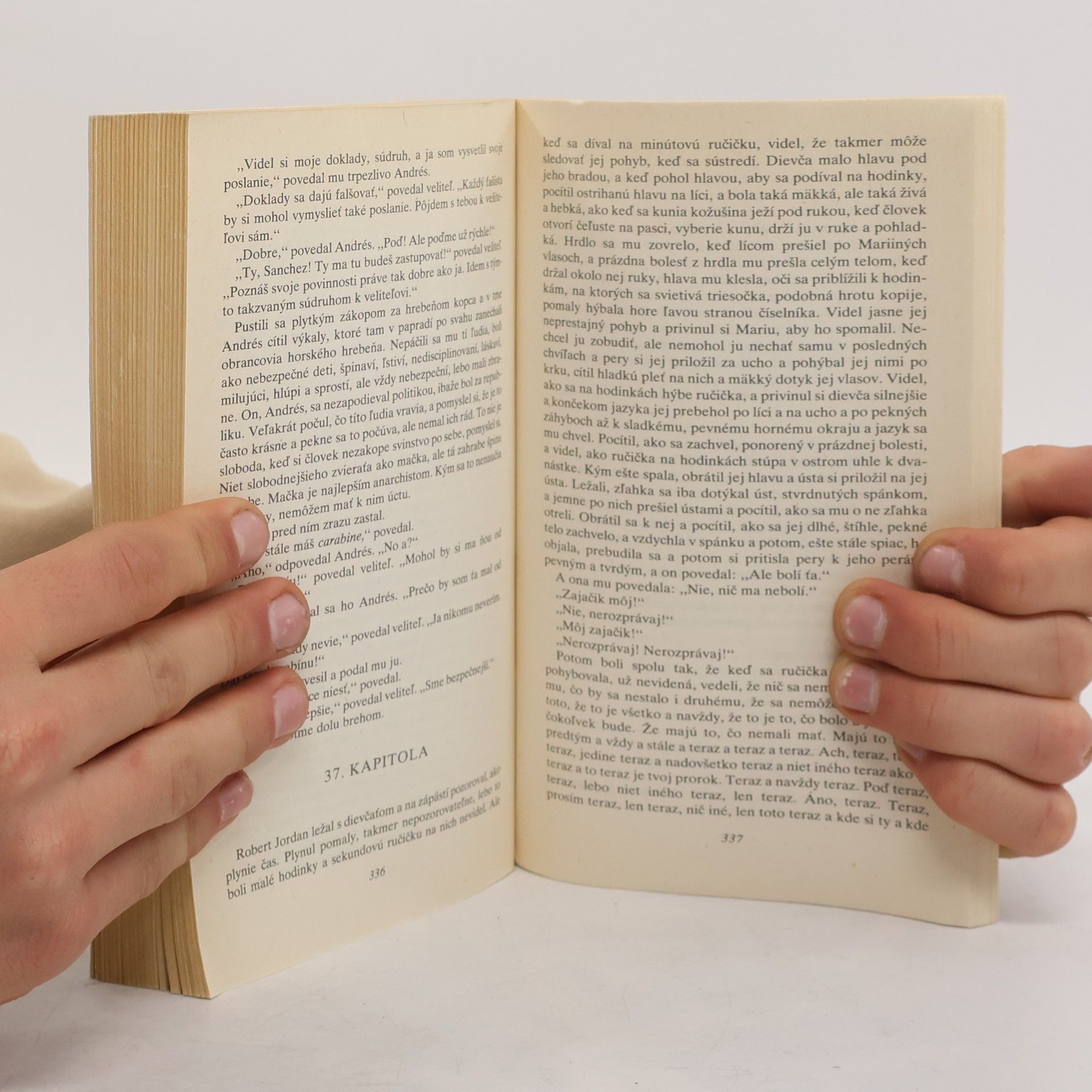 Ernest Hemingway Komu zvonia do hrobu