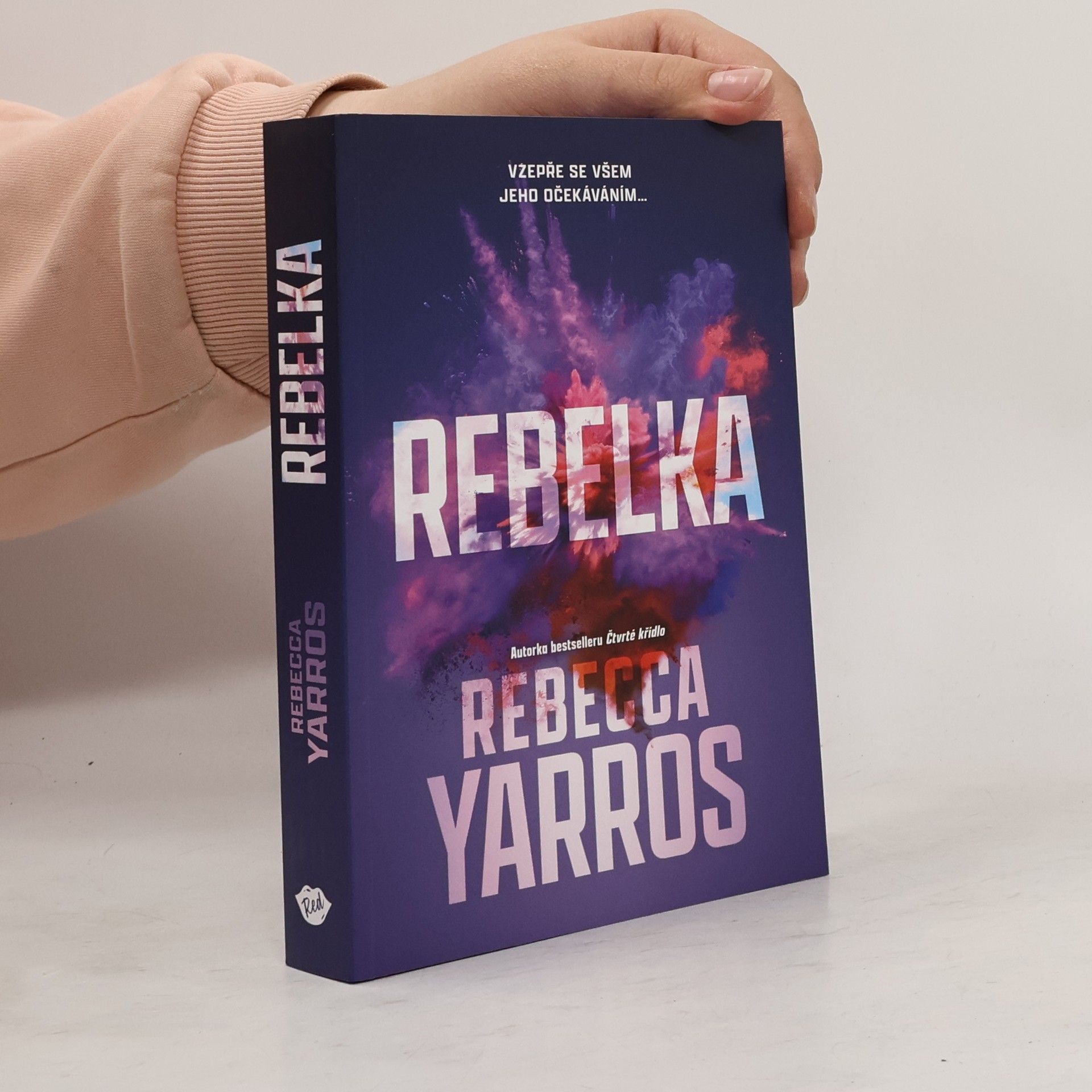 Rebecca Yarros Rebelka