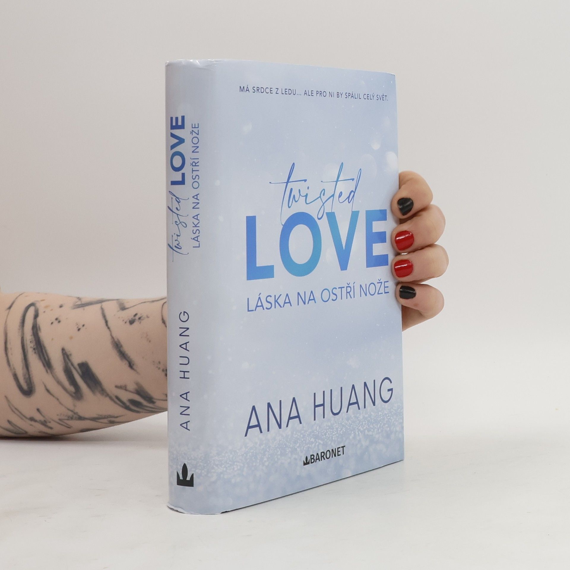 Ana Huang Twisted Love: Láska na ostří nože