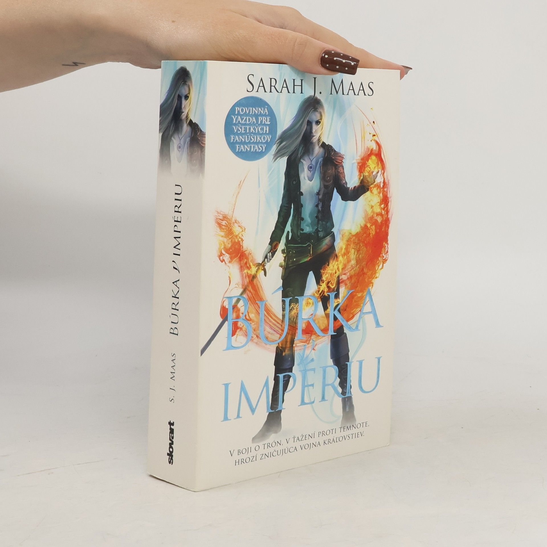 Sarah J. Maas Búrka v impériu