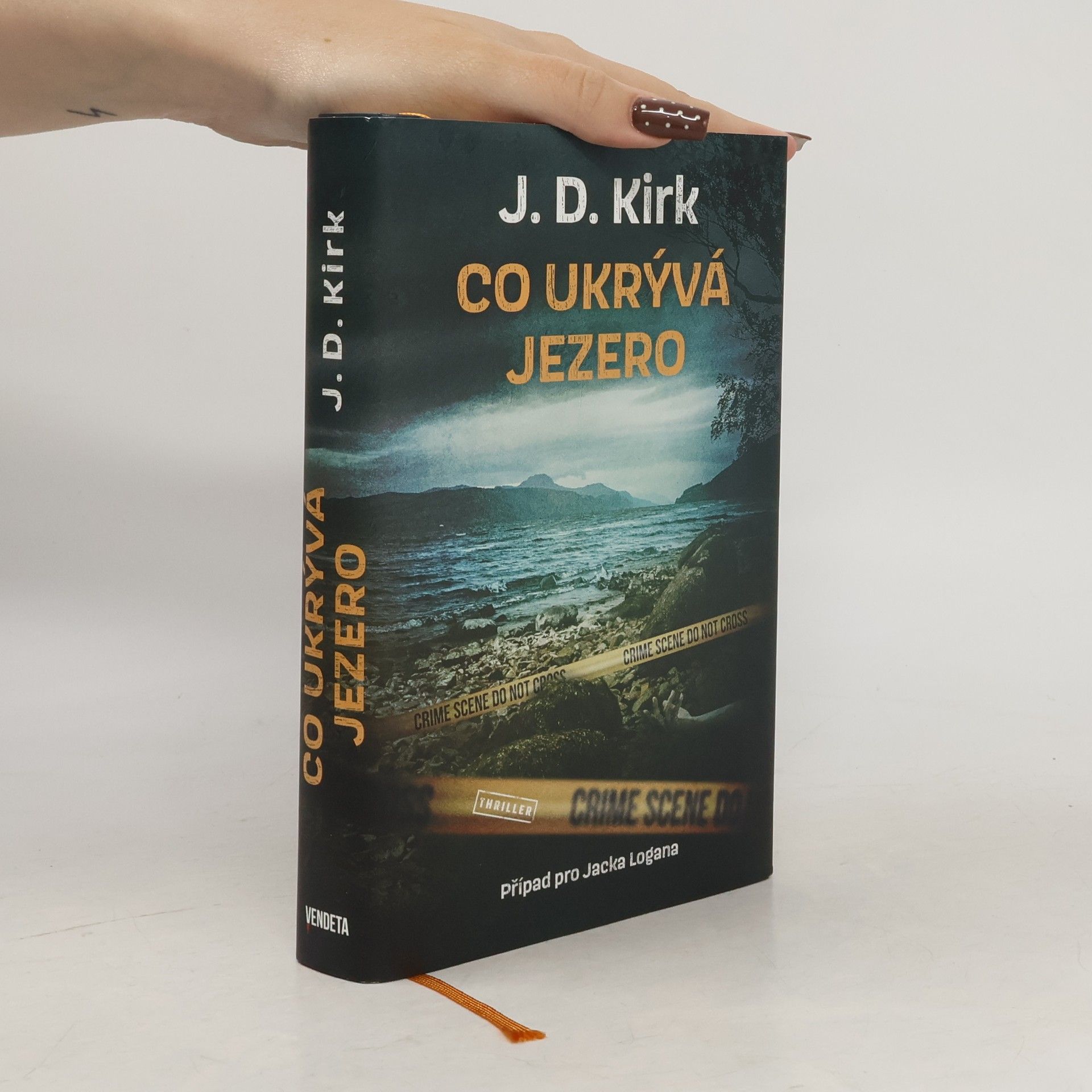Paul Kirk Co ukrývá jezero