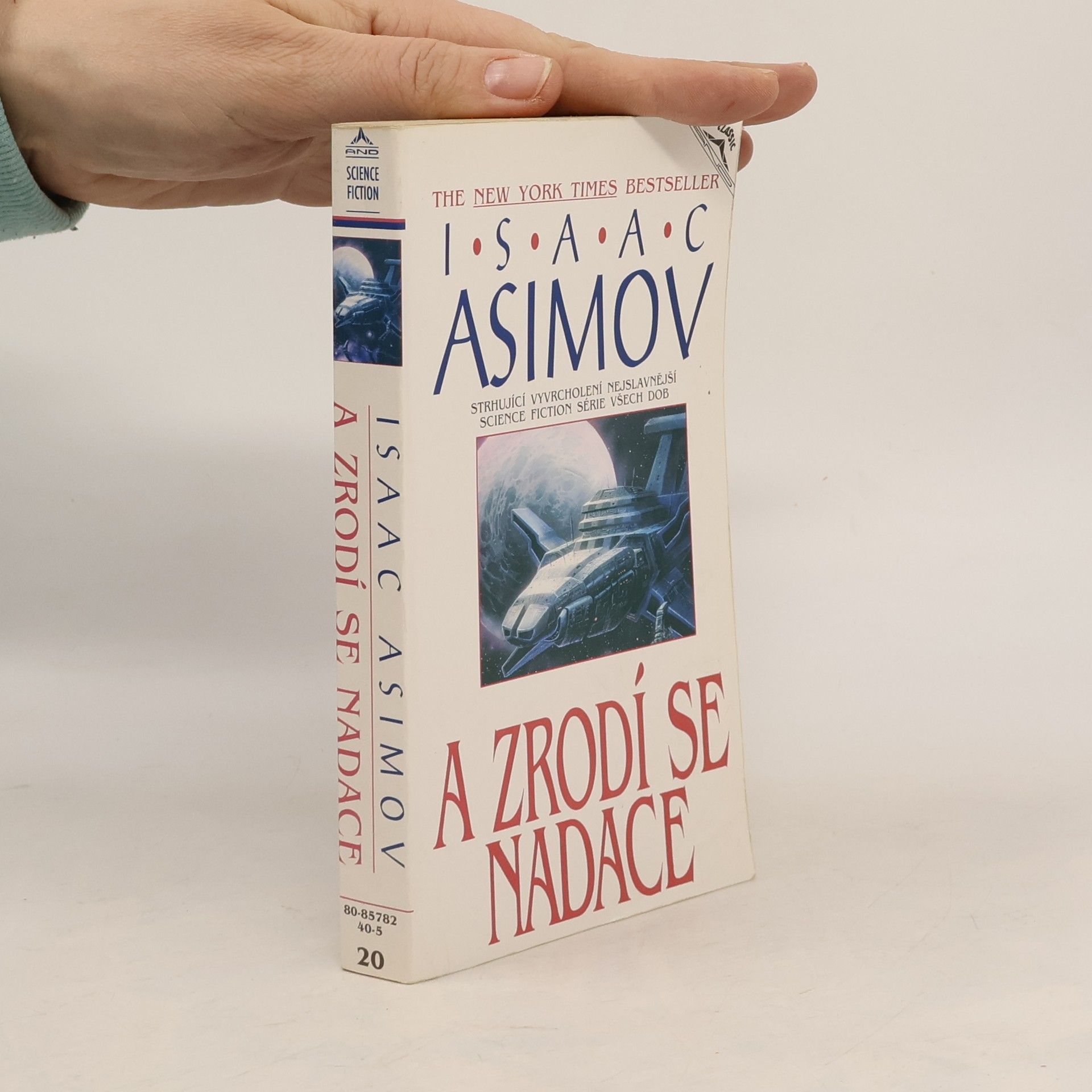 Isaac Asimov A zrodí se Nadace