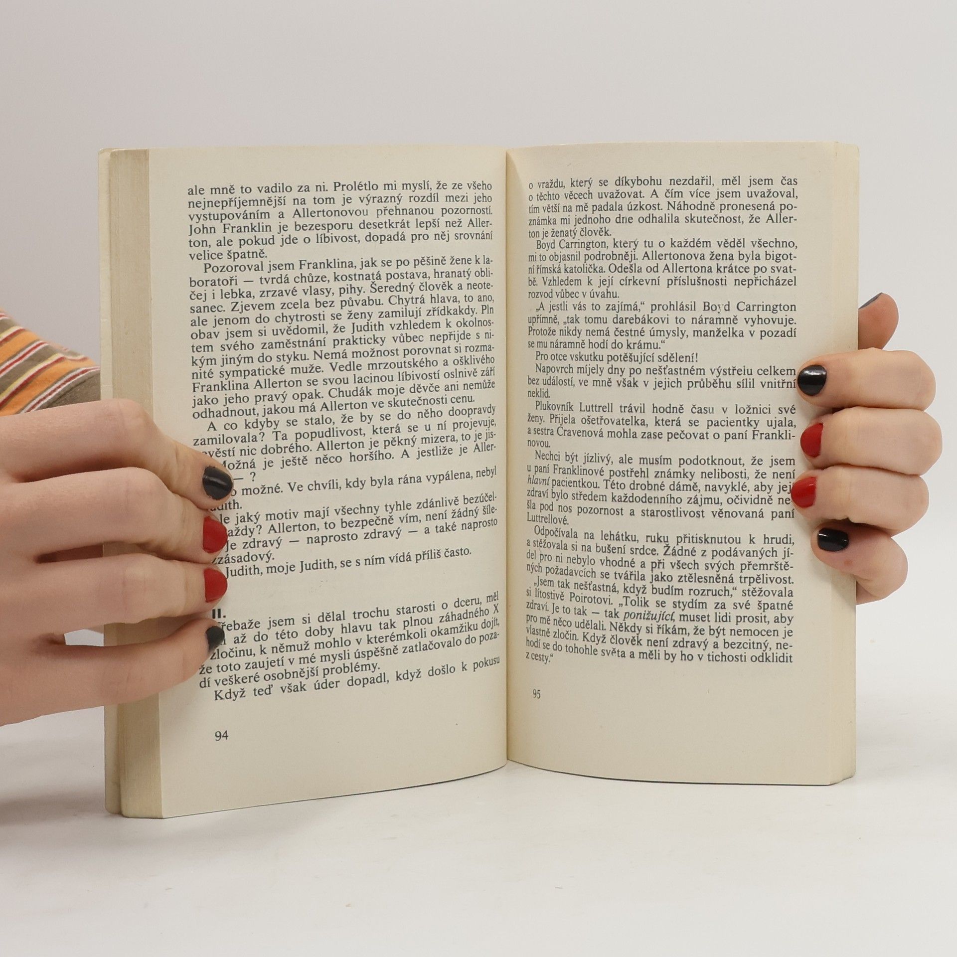 Agatha Christie Opona