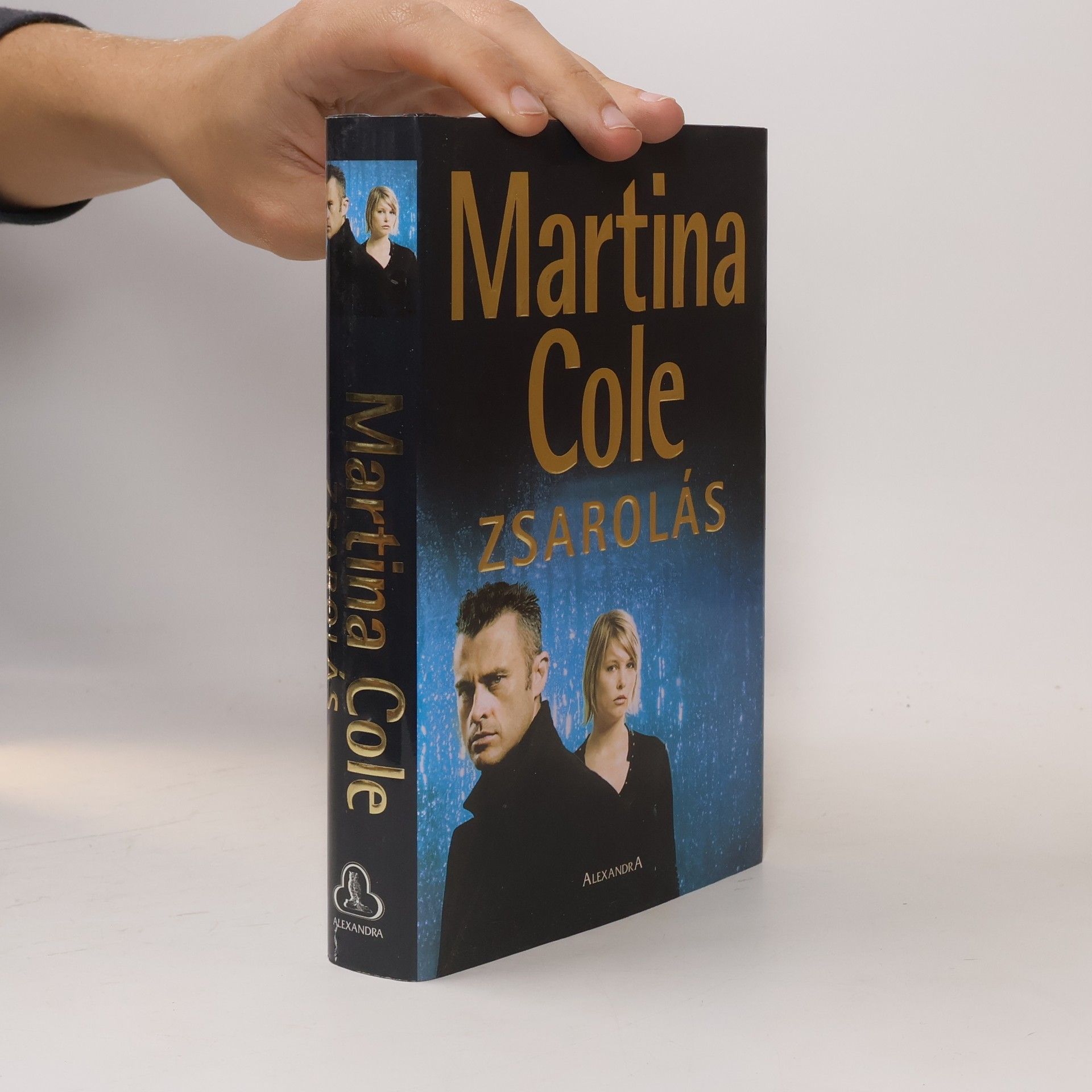 Martina Cole Zsarolás