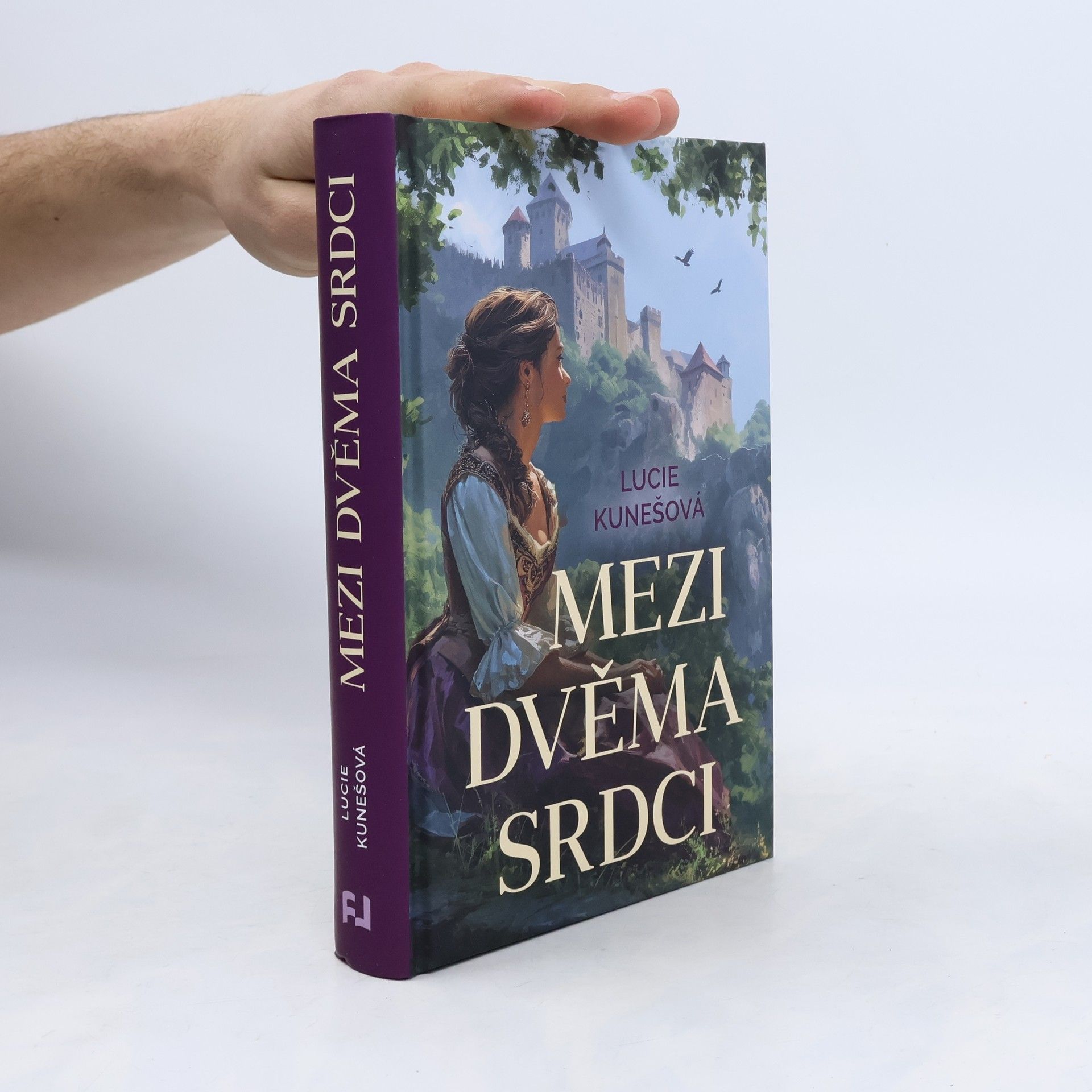Lucie Kunešová Mezi dvěma srdci