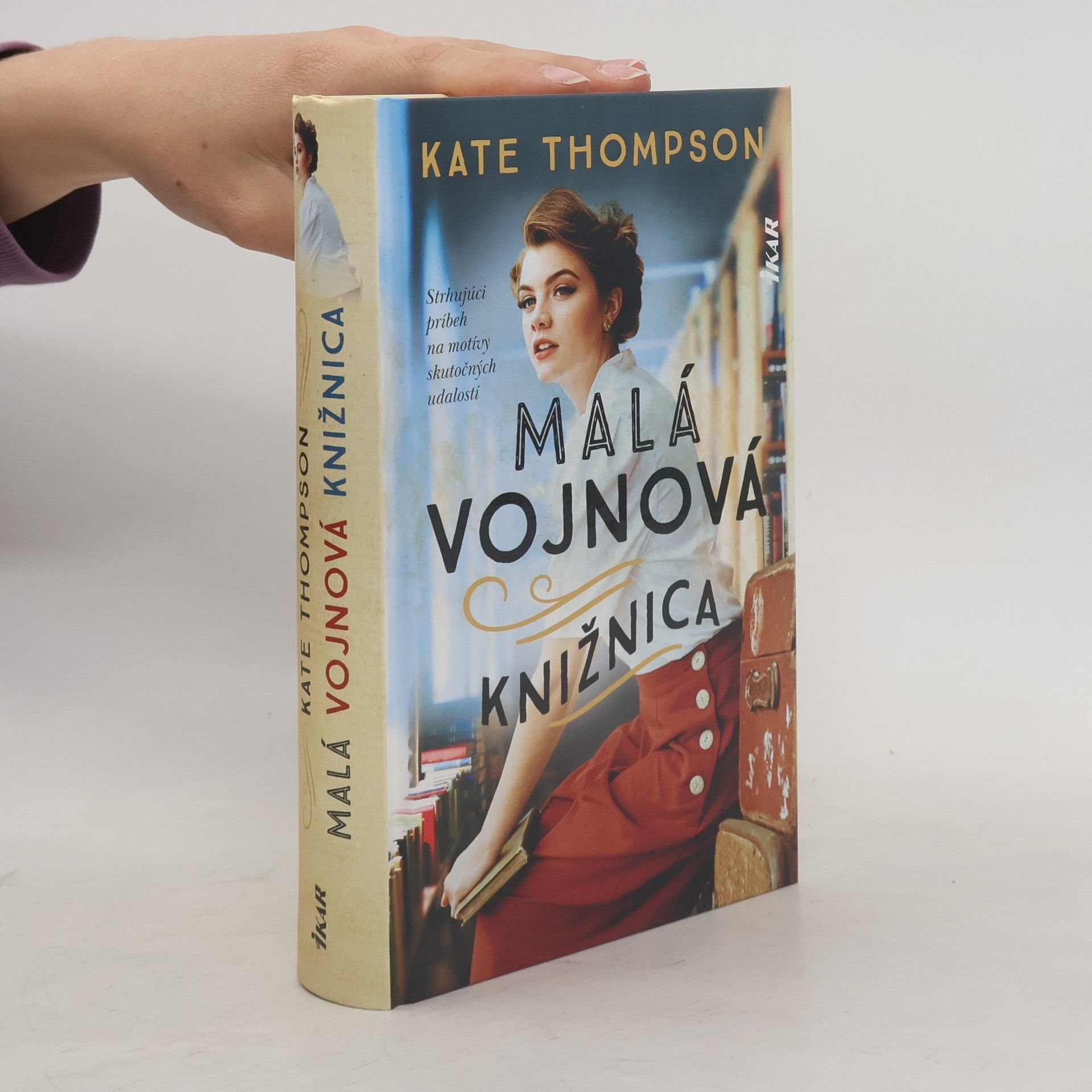 Kate Thompson Malá vojnová knižnica