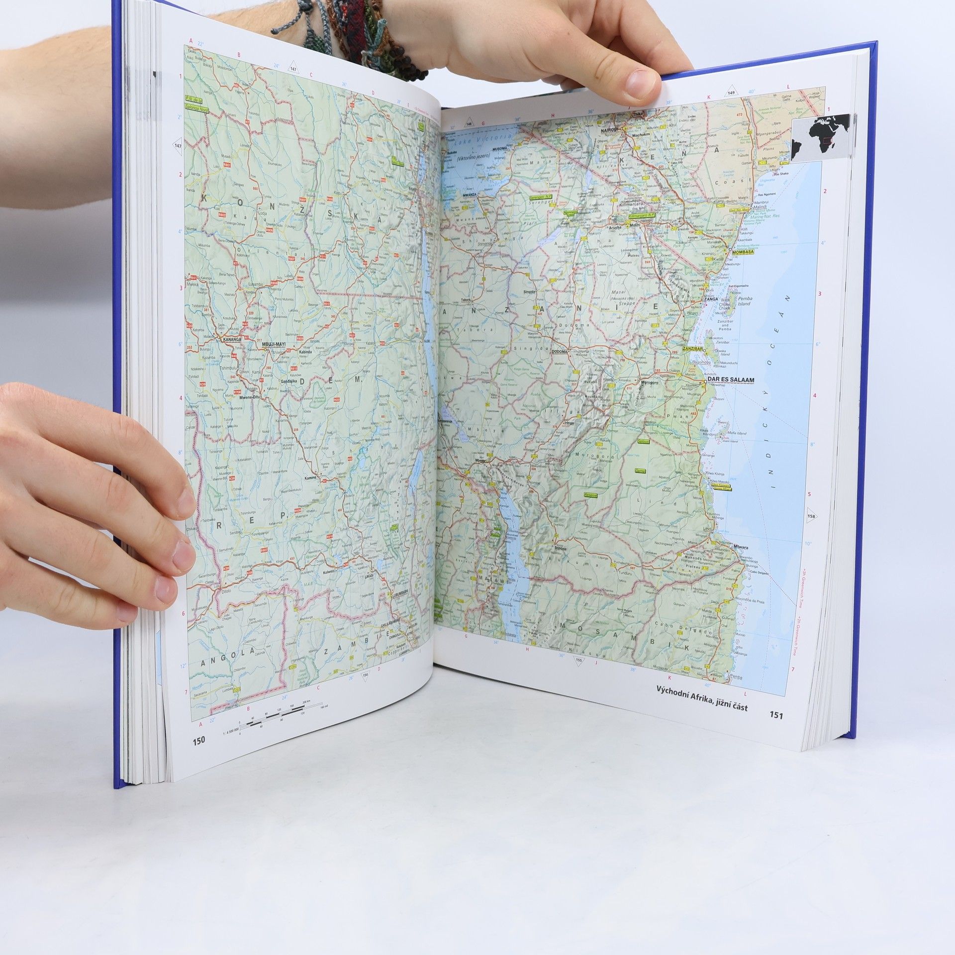 Kolektiv autorů Nový atlas světa