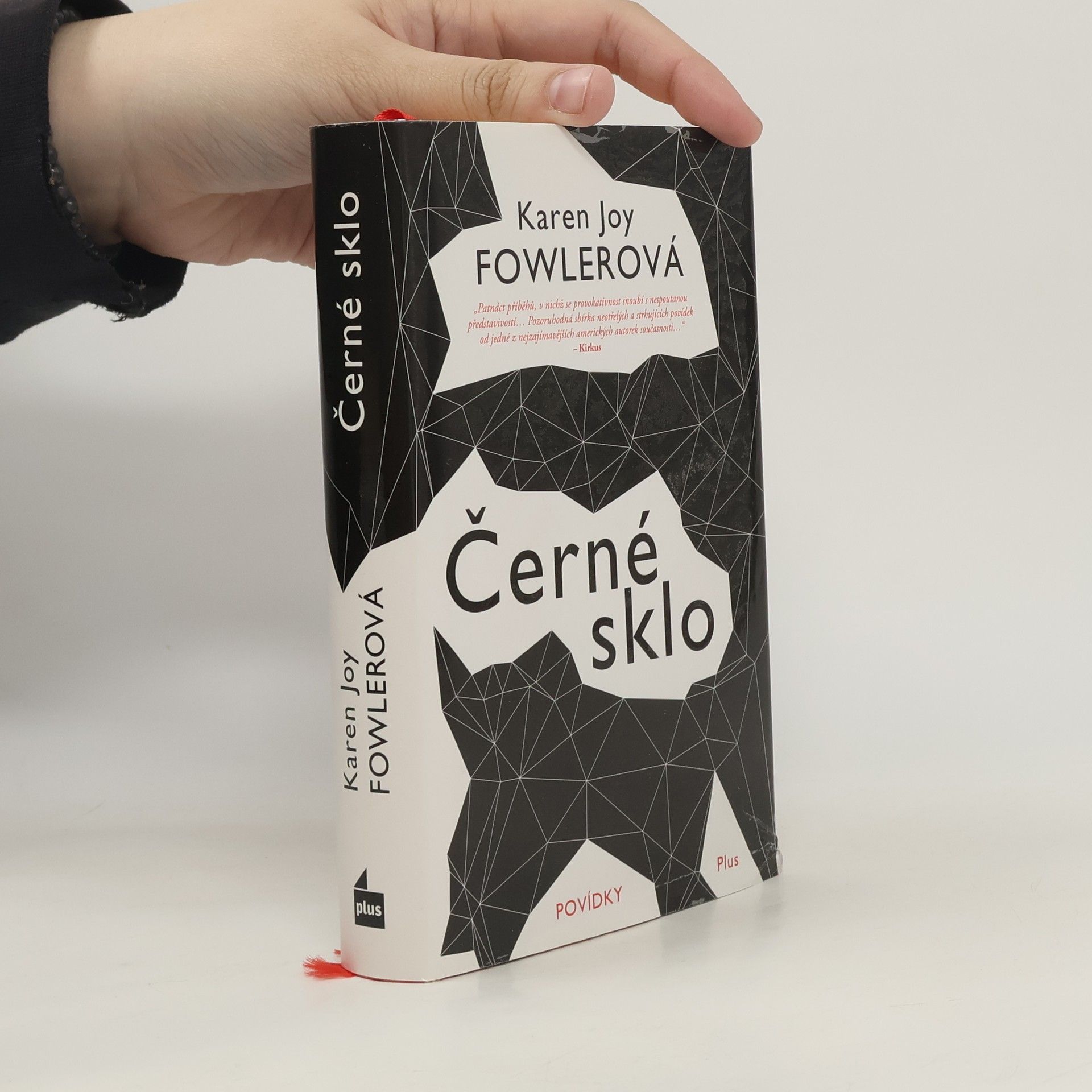 Karen Joy Fowler Černé sklo