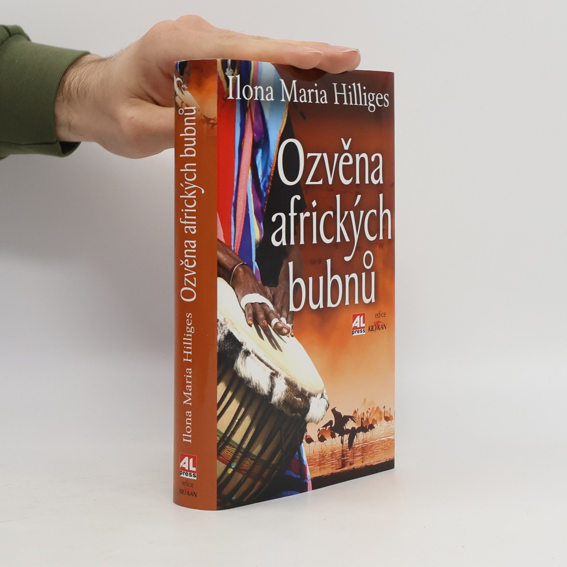 Ilona Maria Hilliges Ozvěna afrických bubnů