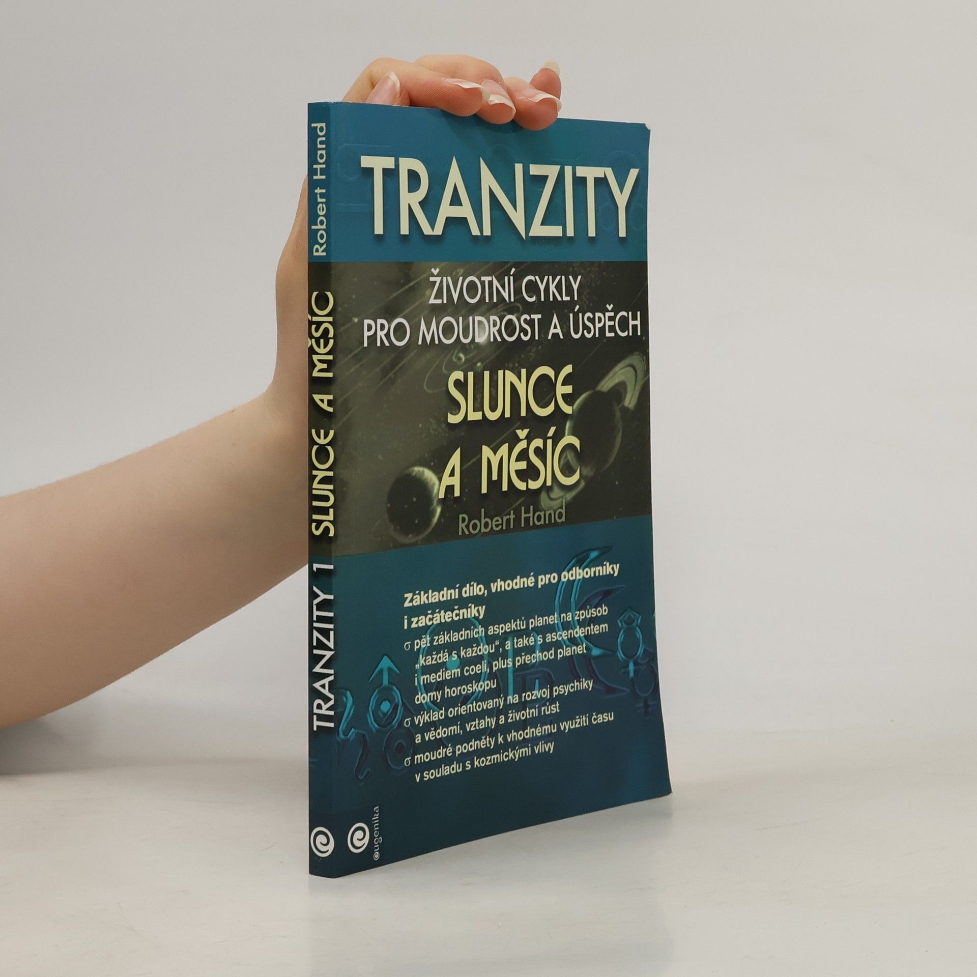Slunce a měsíc