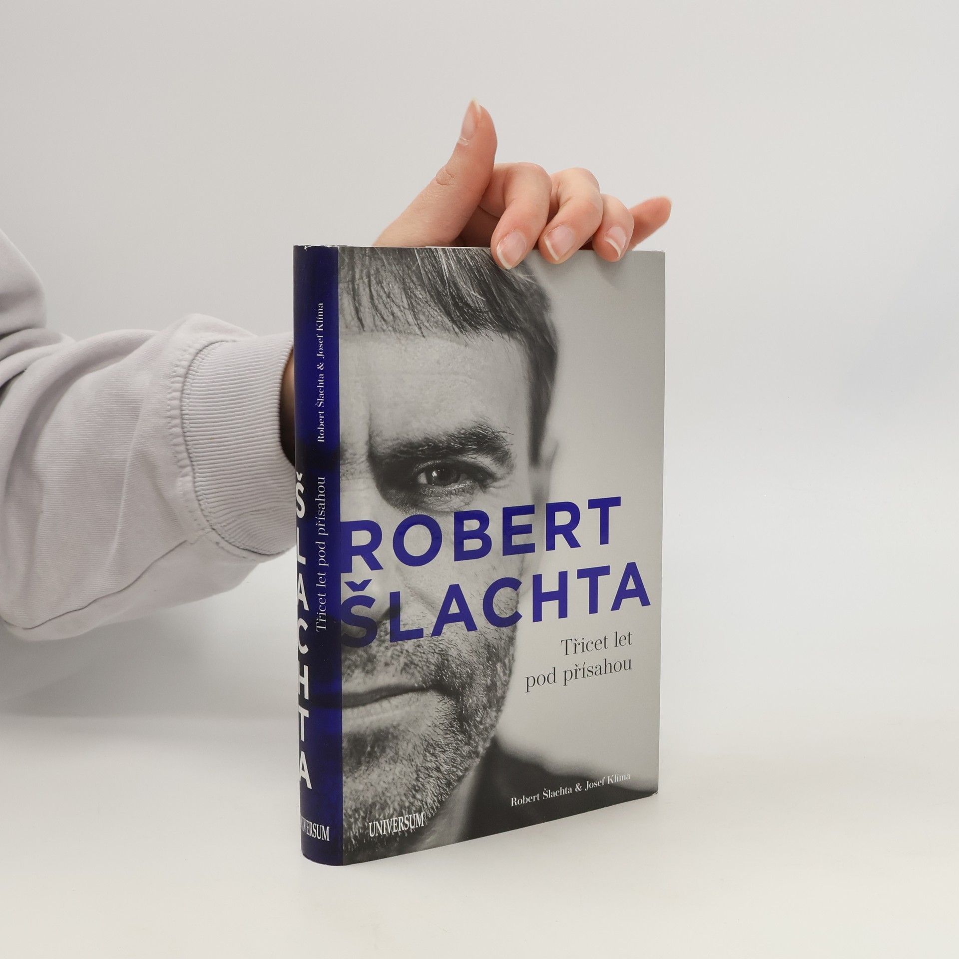 Robert Šlachta Robert Šlachta. Třicet let pod přísahou