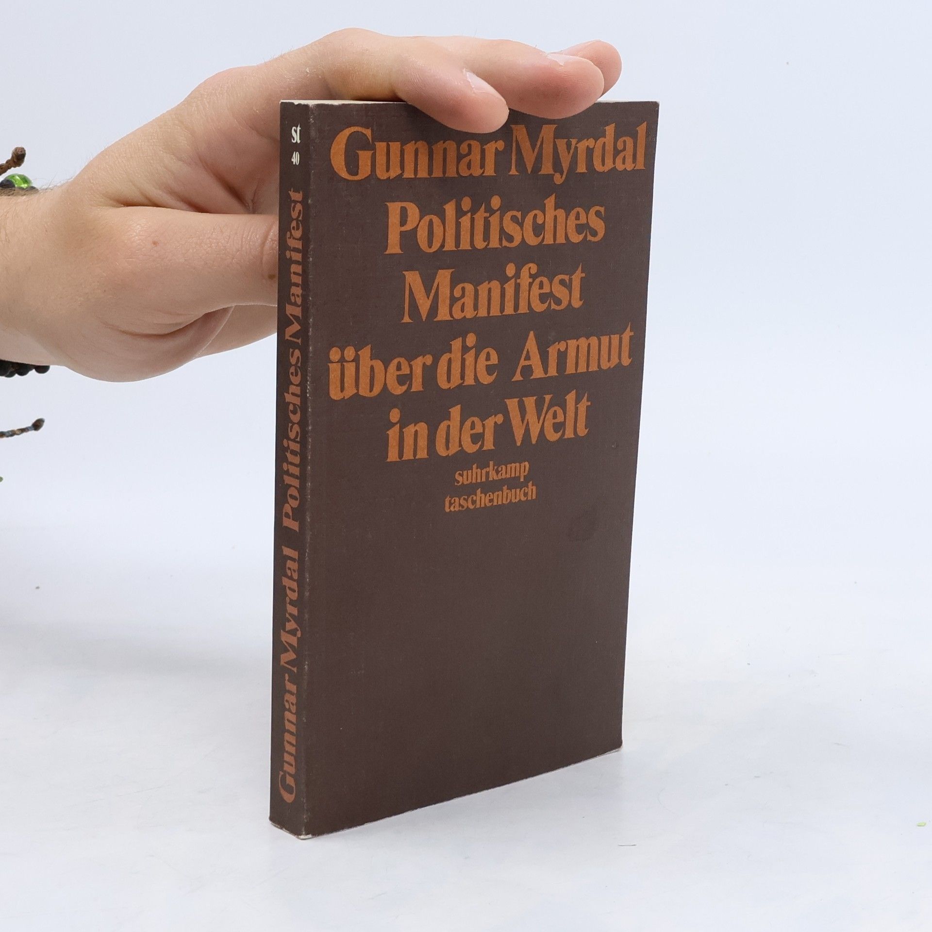 Gunnar Myrdal Politisches Manifest über die Armut in der Welt