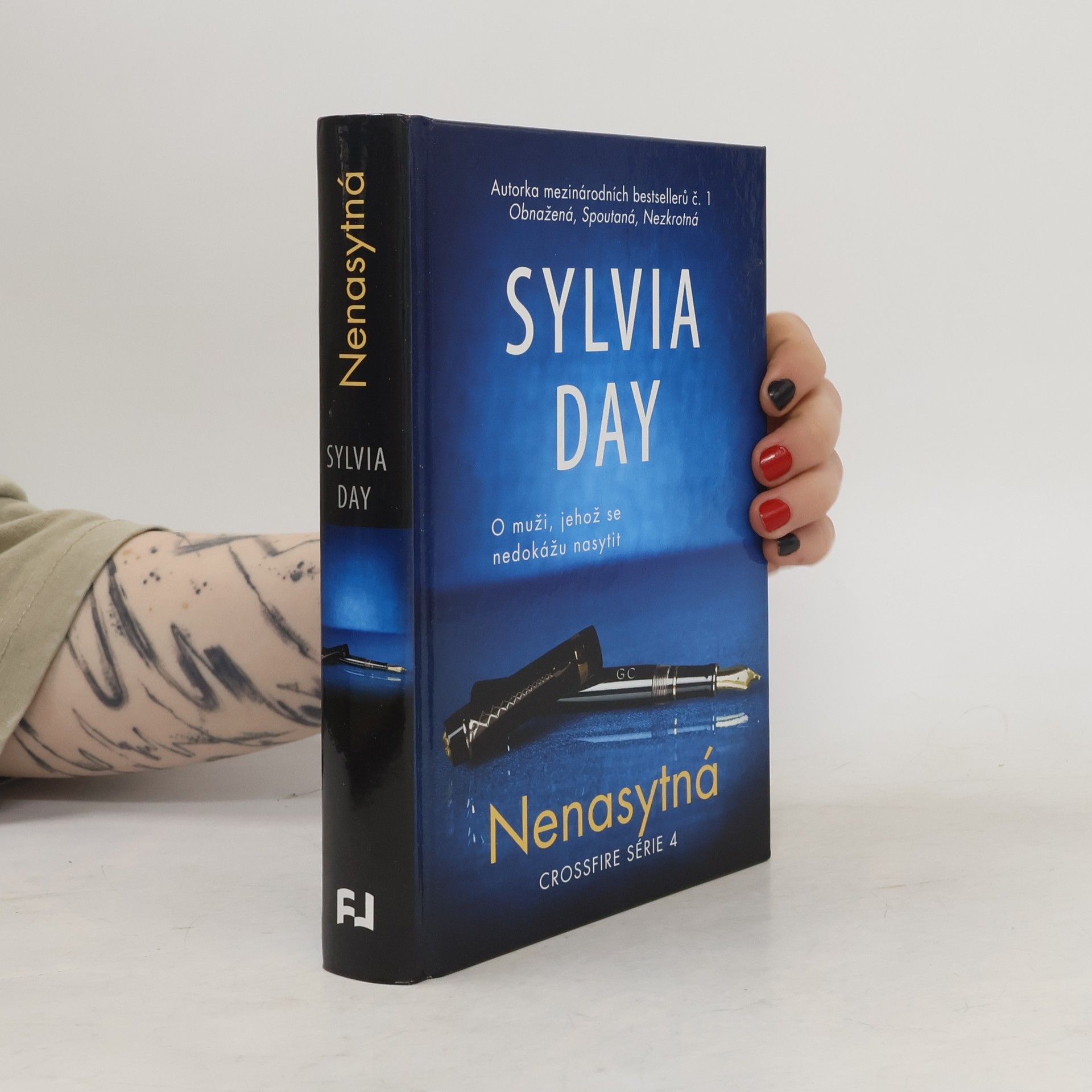 Sylvia Day Nenasytná