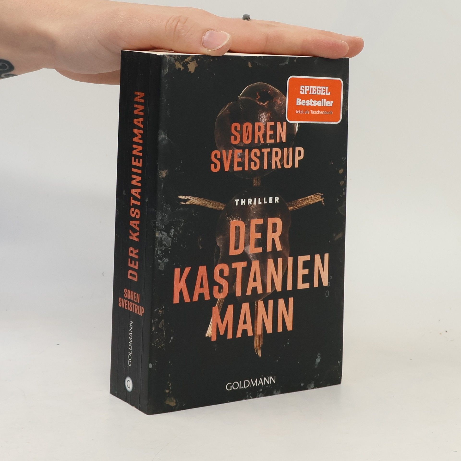 Søren Sveistrup Der Kastanienmann
