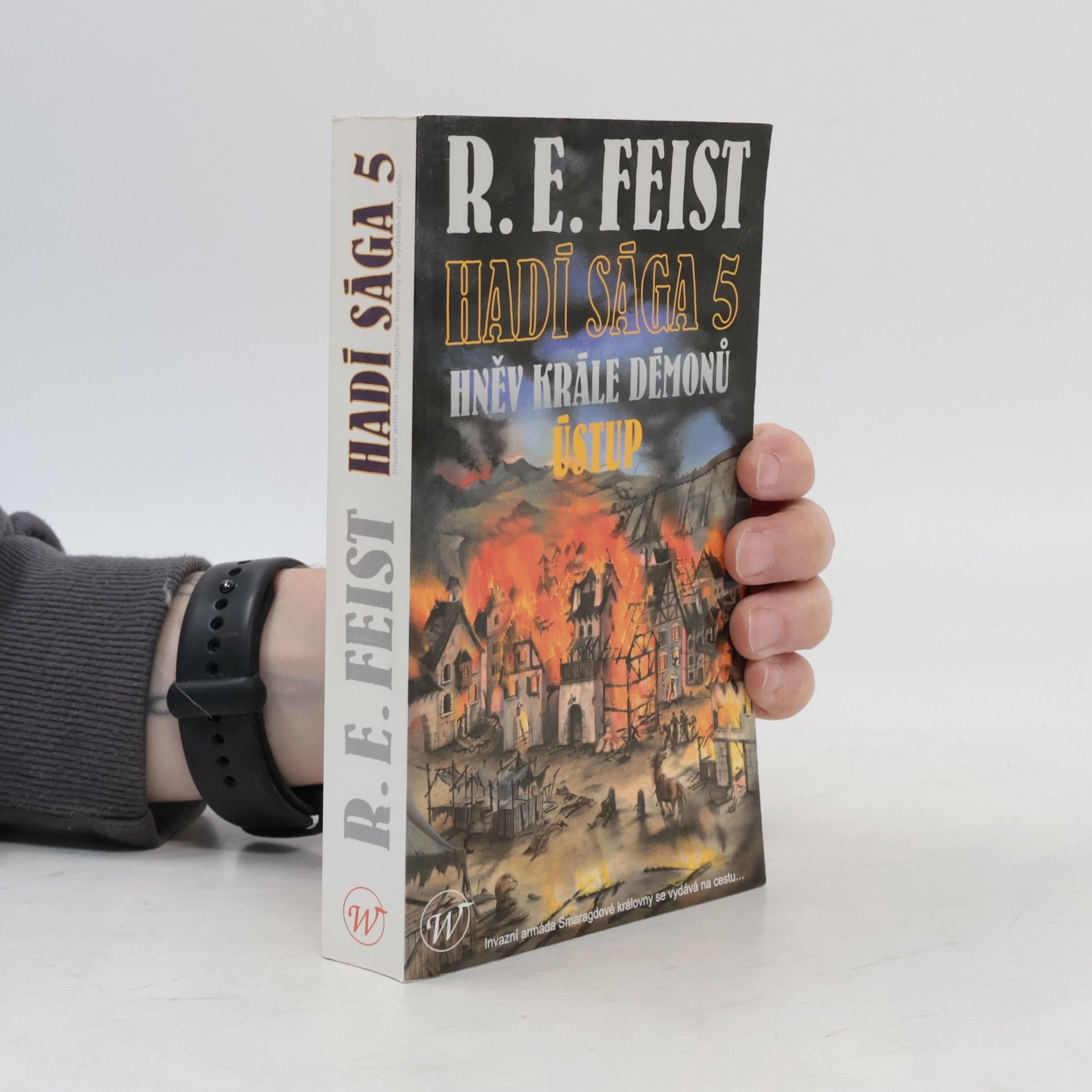 Raymond Elias Feist Hněv krále démonů – Ústup