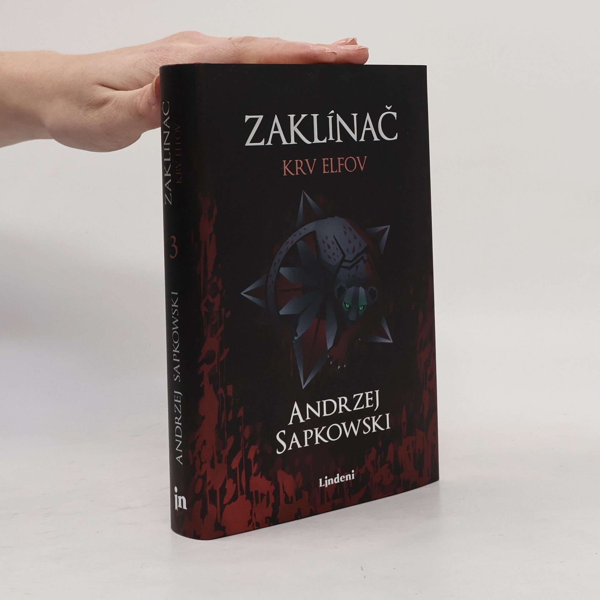 Andrzej Sapkowski Zaklínač. Krv elfov