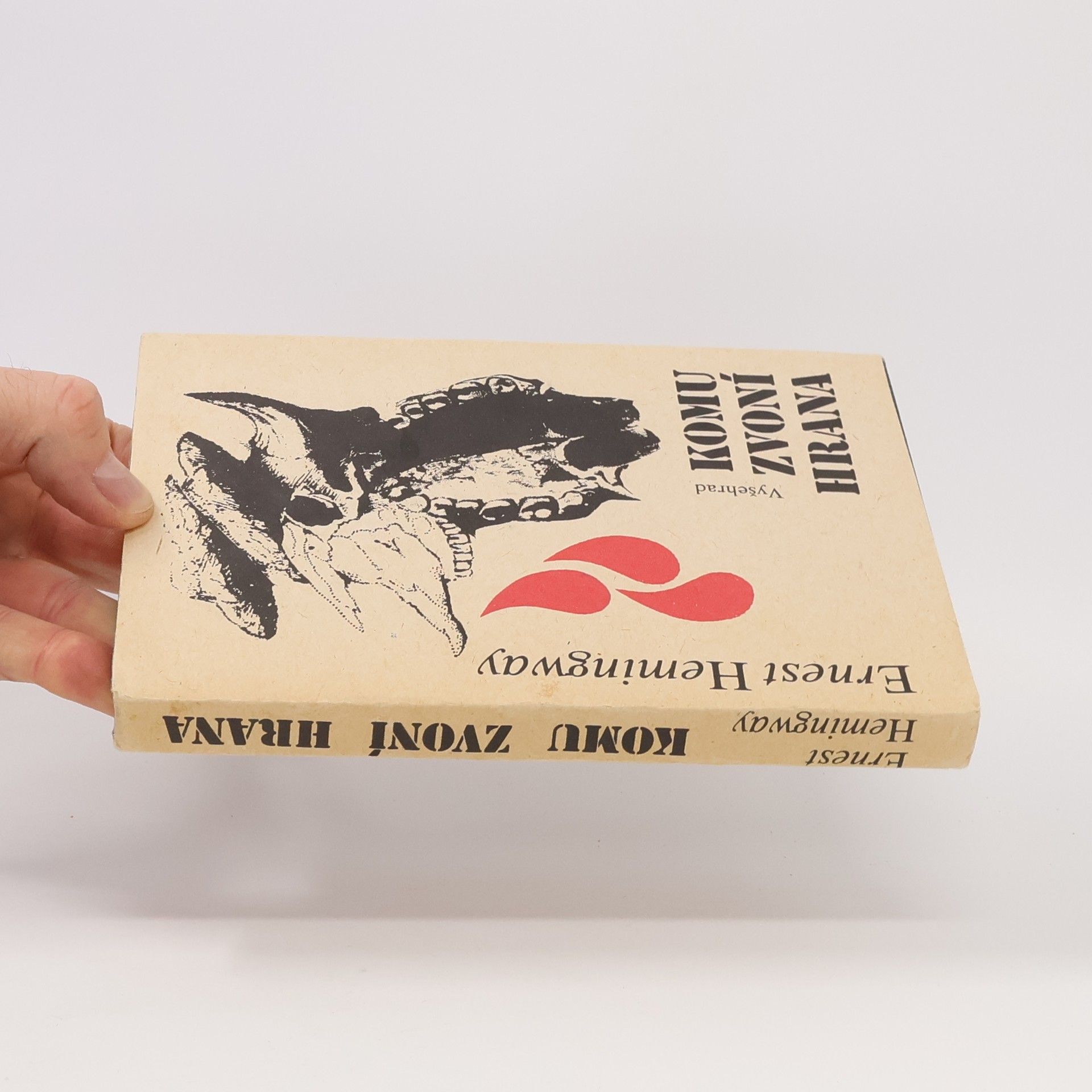Ernest Hemingway Komu zvoní hrana