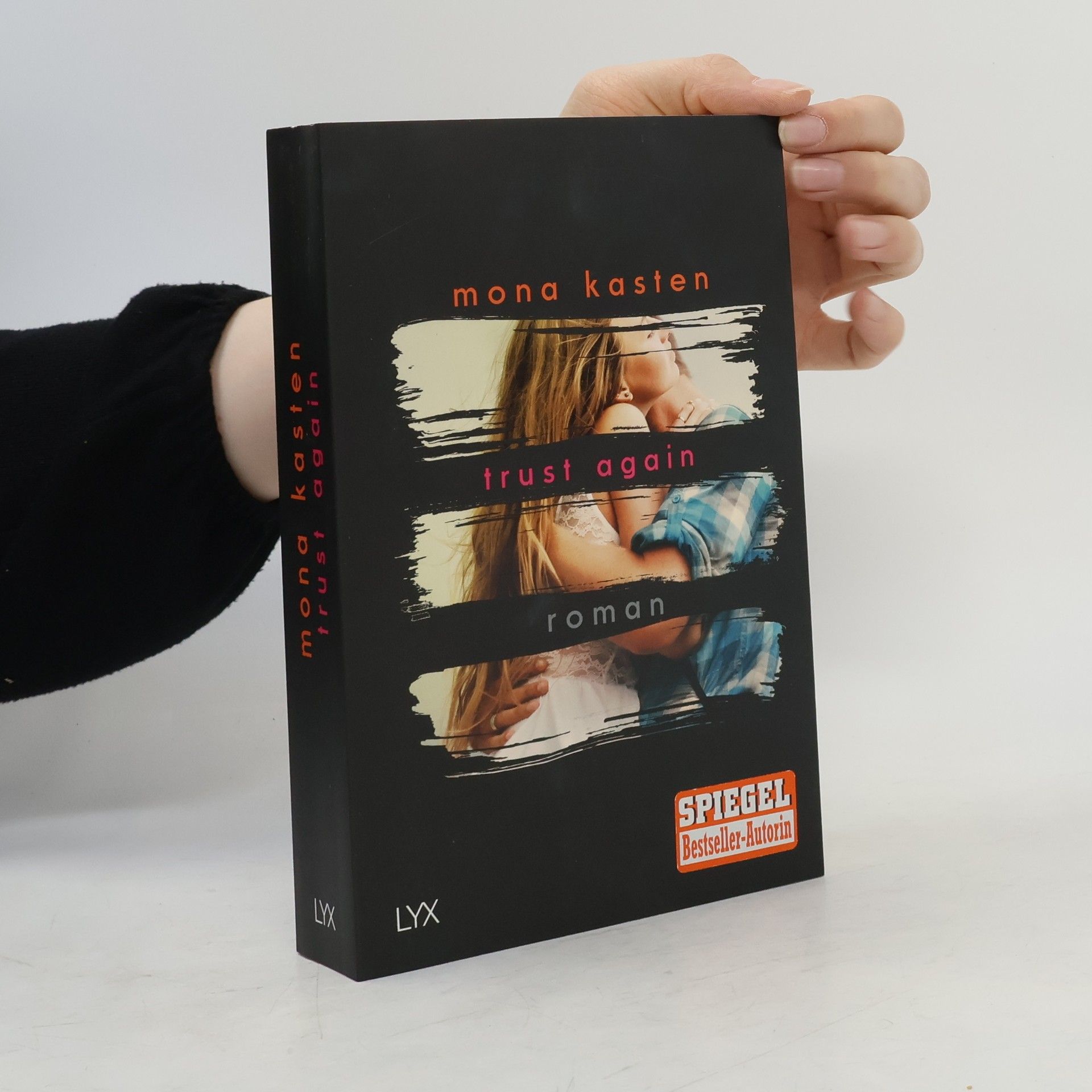 Mona Kasten Trust again