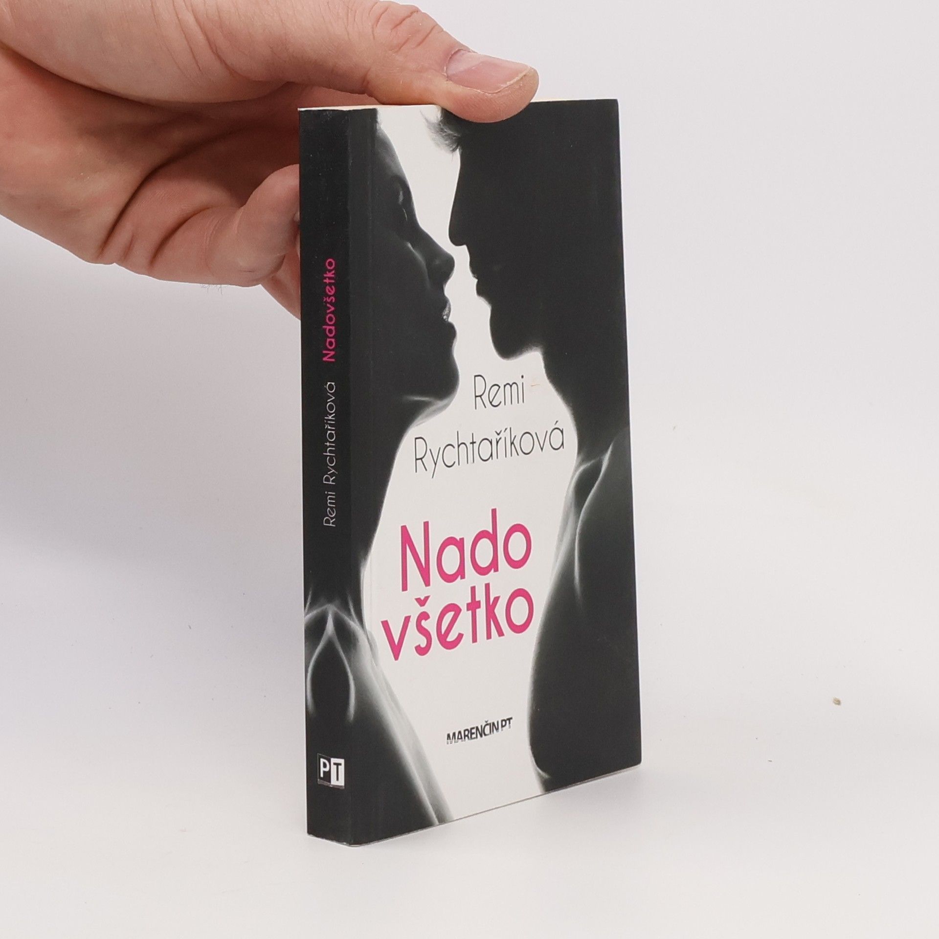 Remi Rychtaříková Nado všetko
