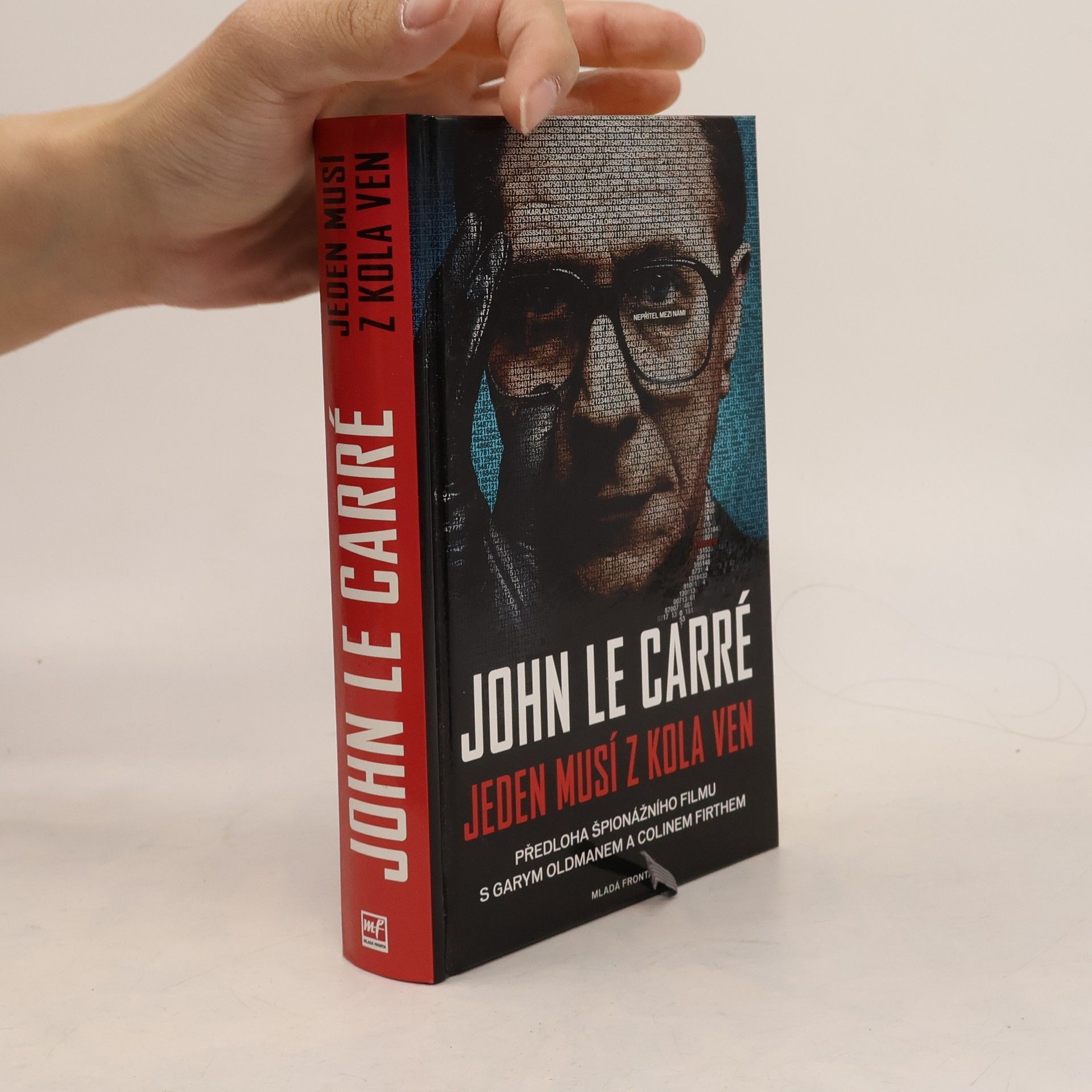 John le Carré Jeden musí z kola ven