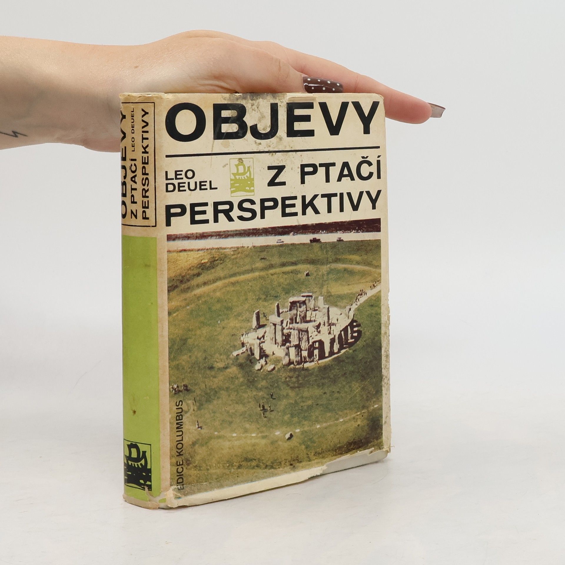 Leo Deuel Objevy z ptačí perspektivy