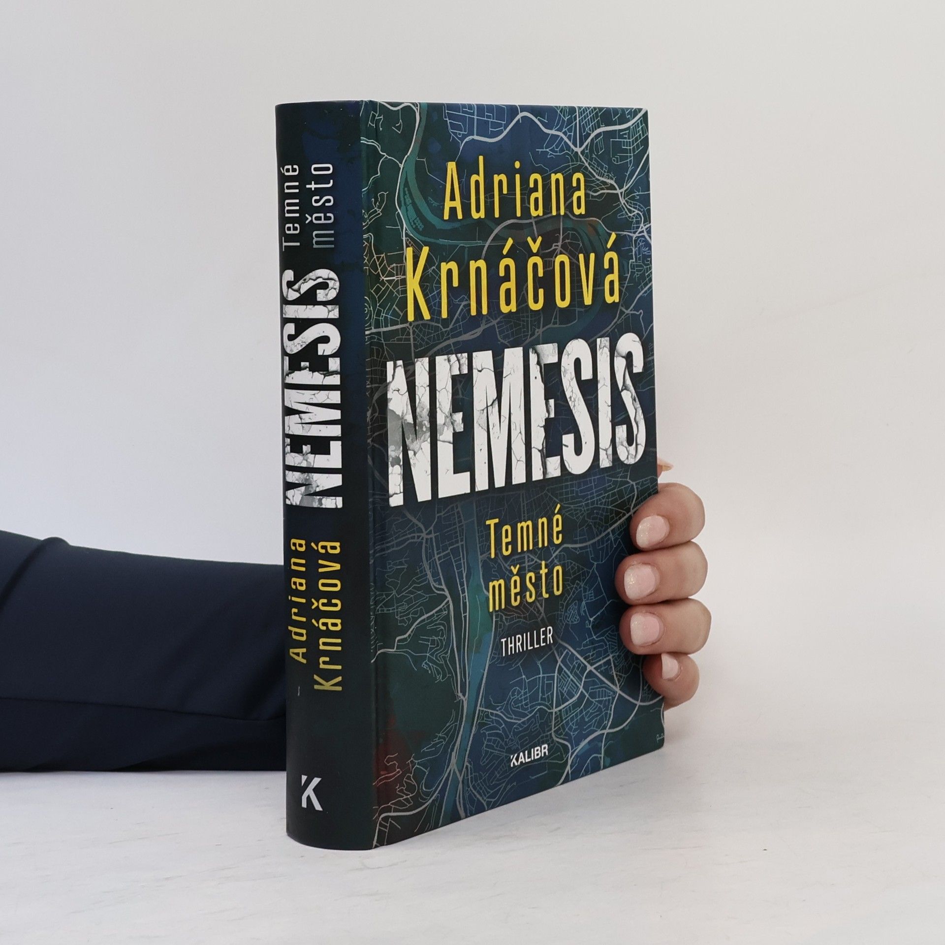 Adriana Krnáčová Nemesis: Temné město