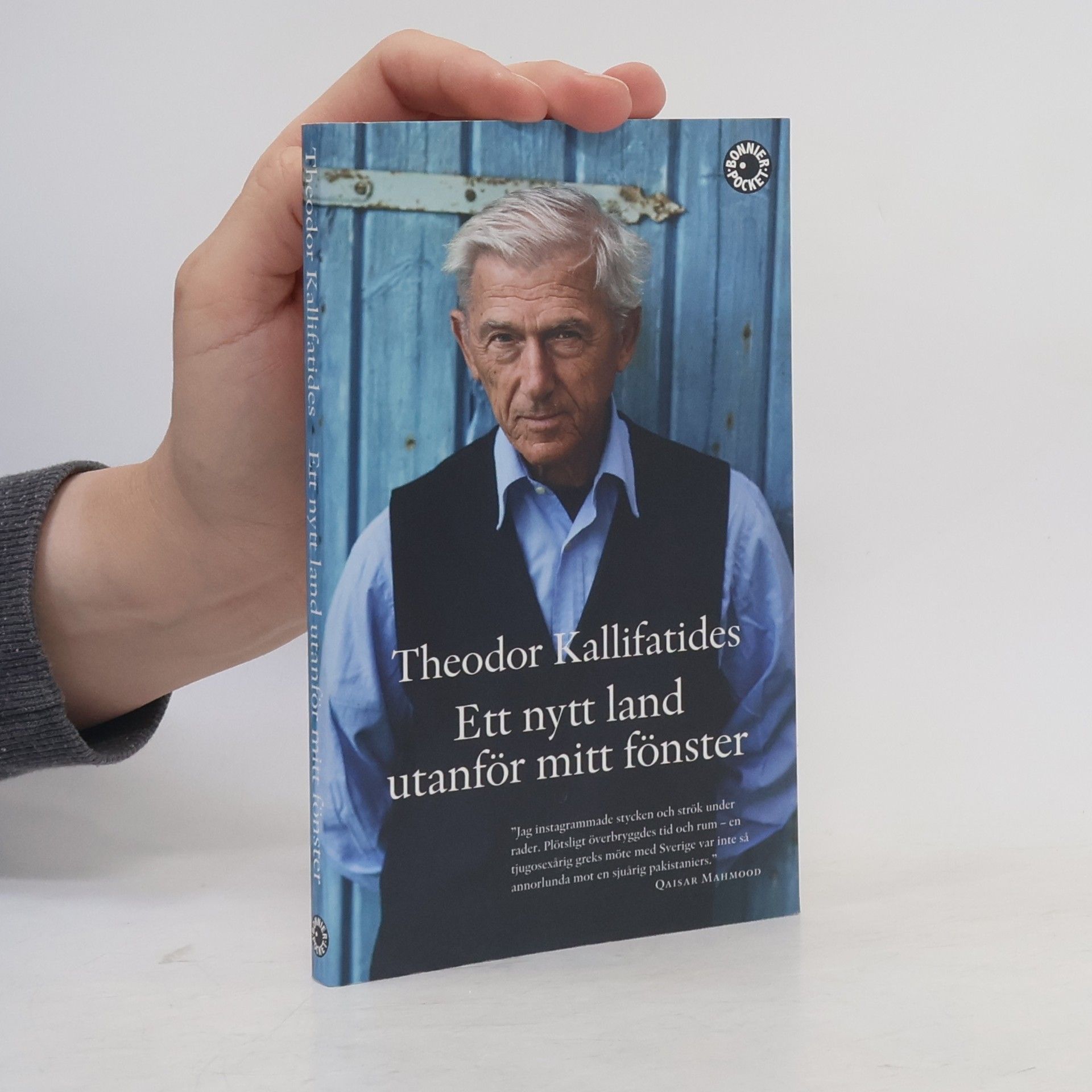 Theodor Kallifatides Ett nytt land utanför mitt fönster