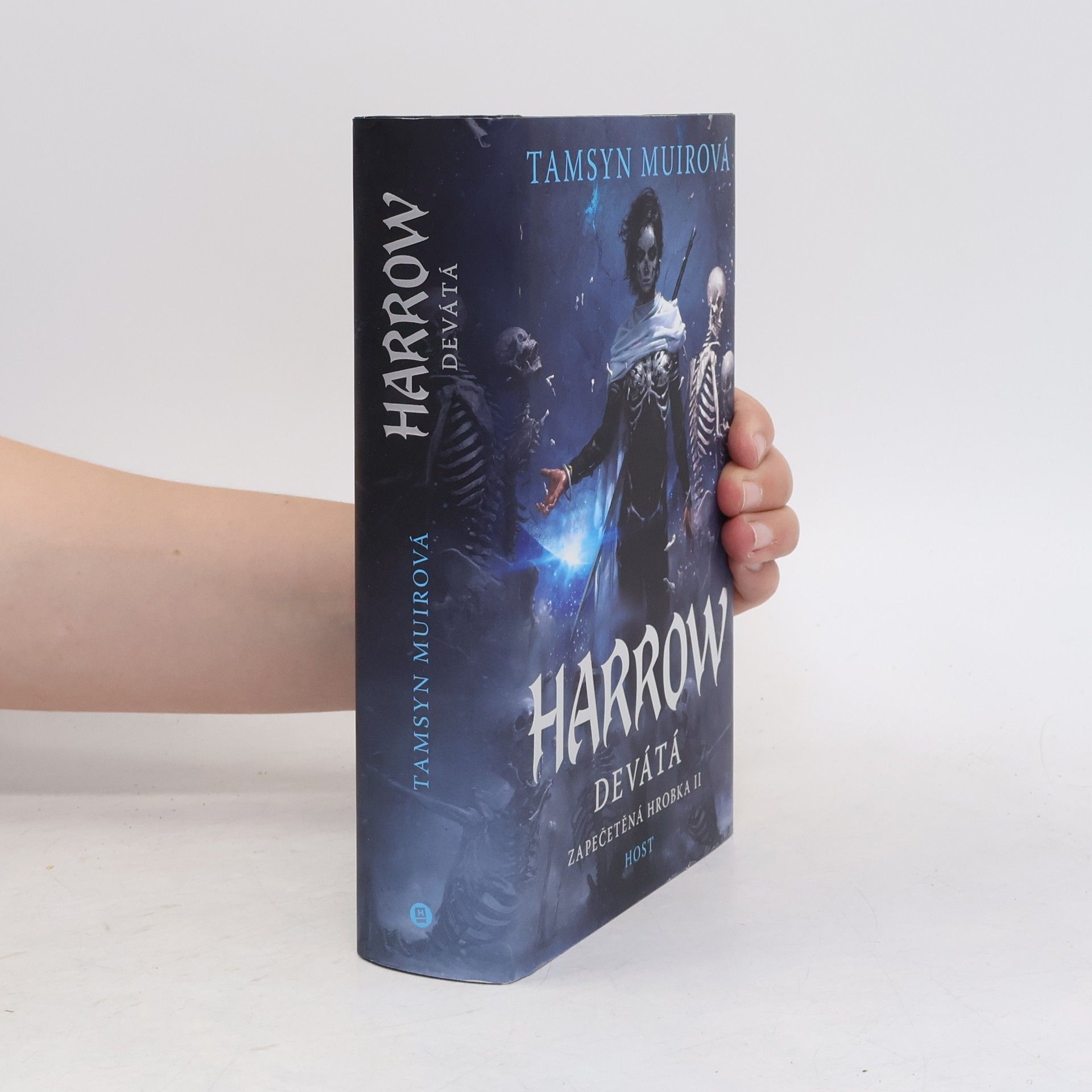 Tamsyn Muir Harrow Devátá