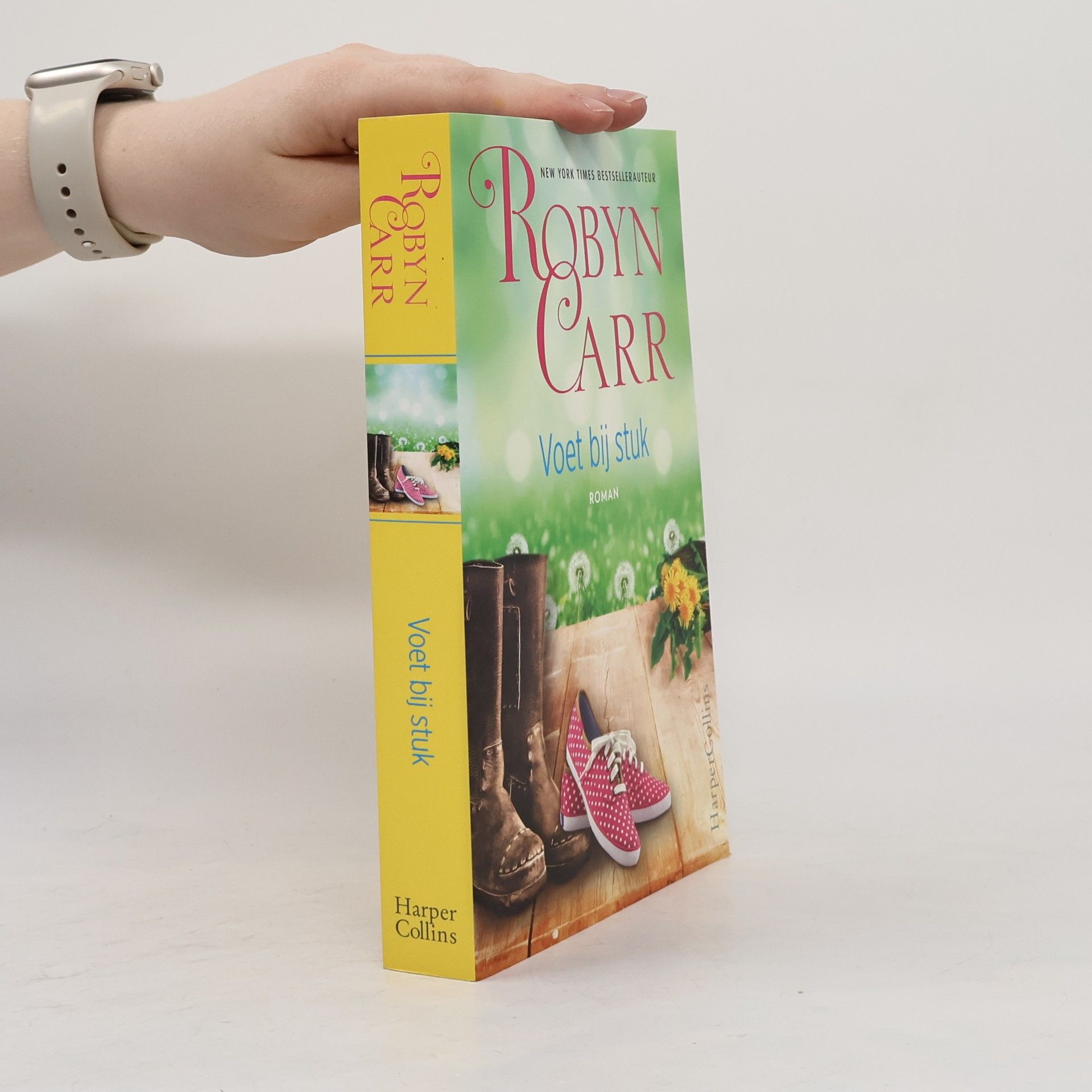 Robyn Carr Voet bij stuk