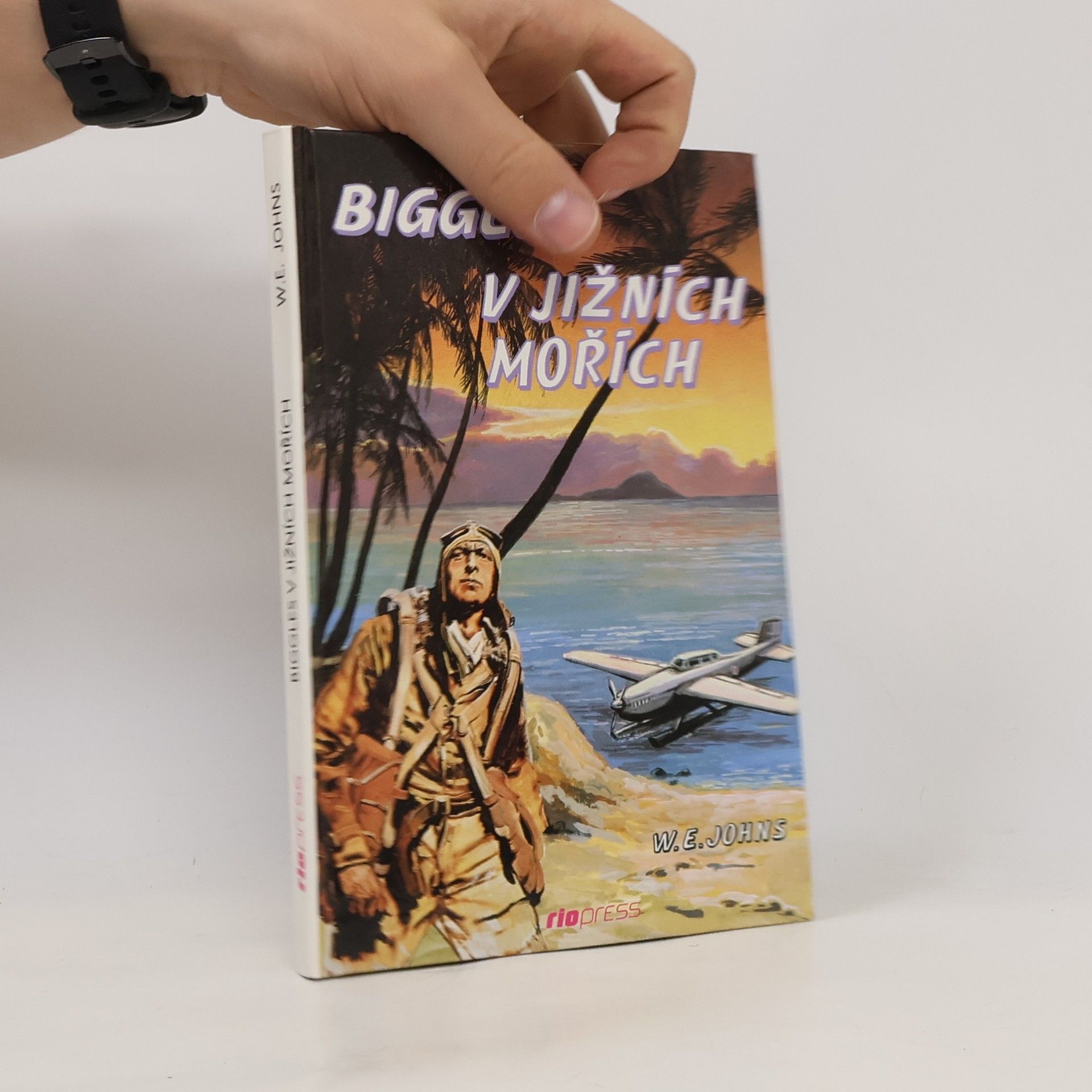 William Earl Johns Biggles v jižních mořích