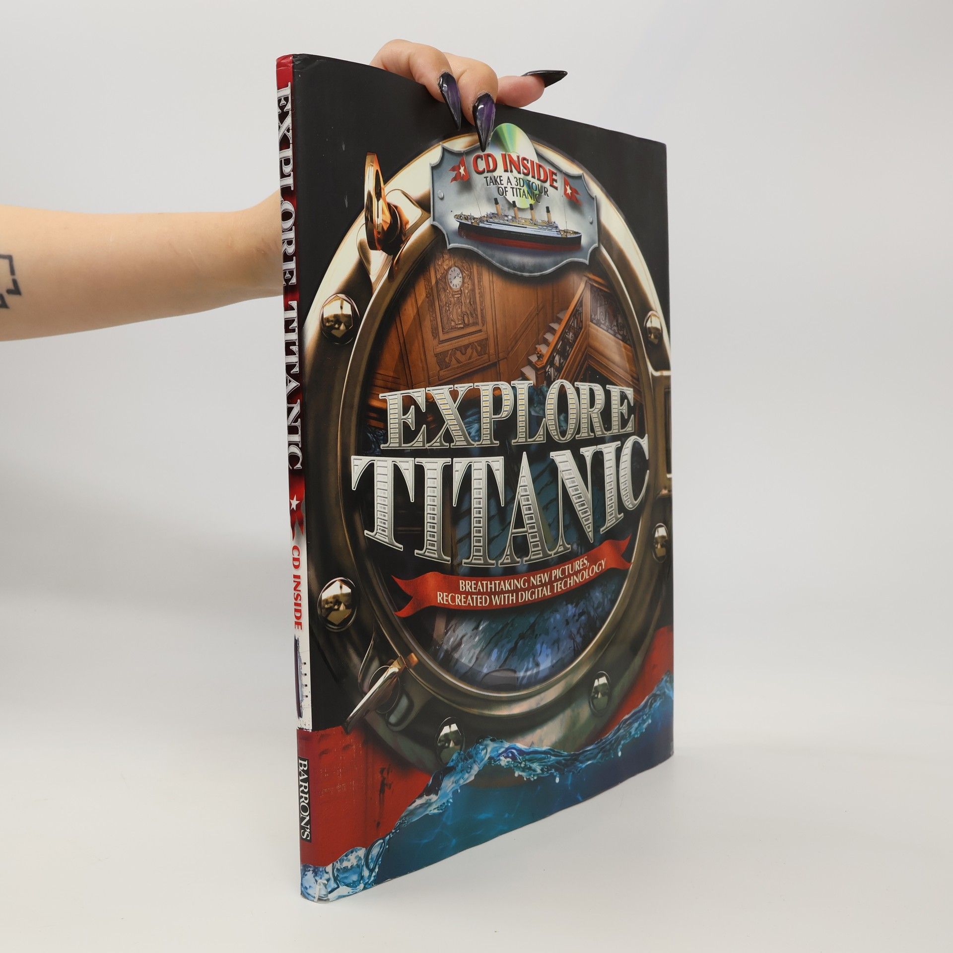 Somchith Vongprachanh Explore Titanic [with CD-ROM]