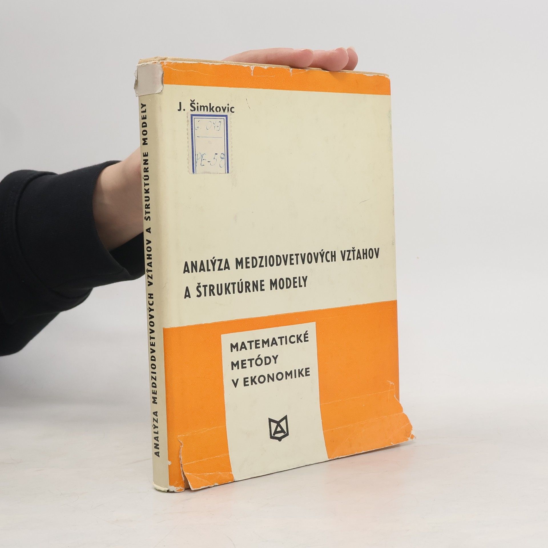 Analýza medziodvetvových vzťahov a štruktúrne modely