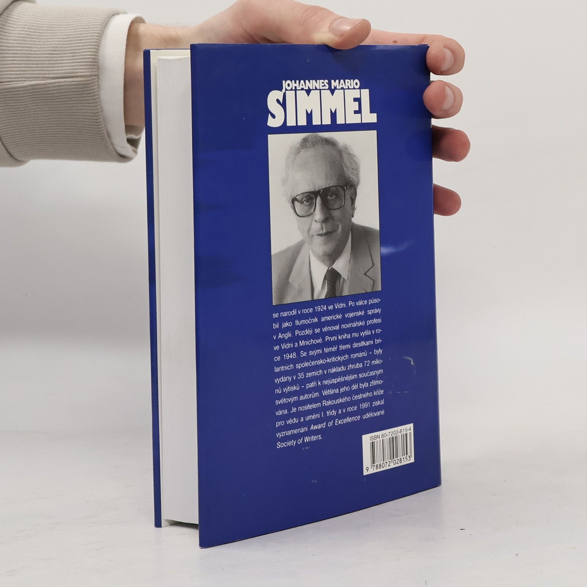Johannes Mario Simmel Ve tmě jsou jen temný stín