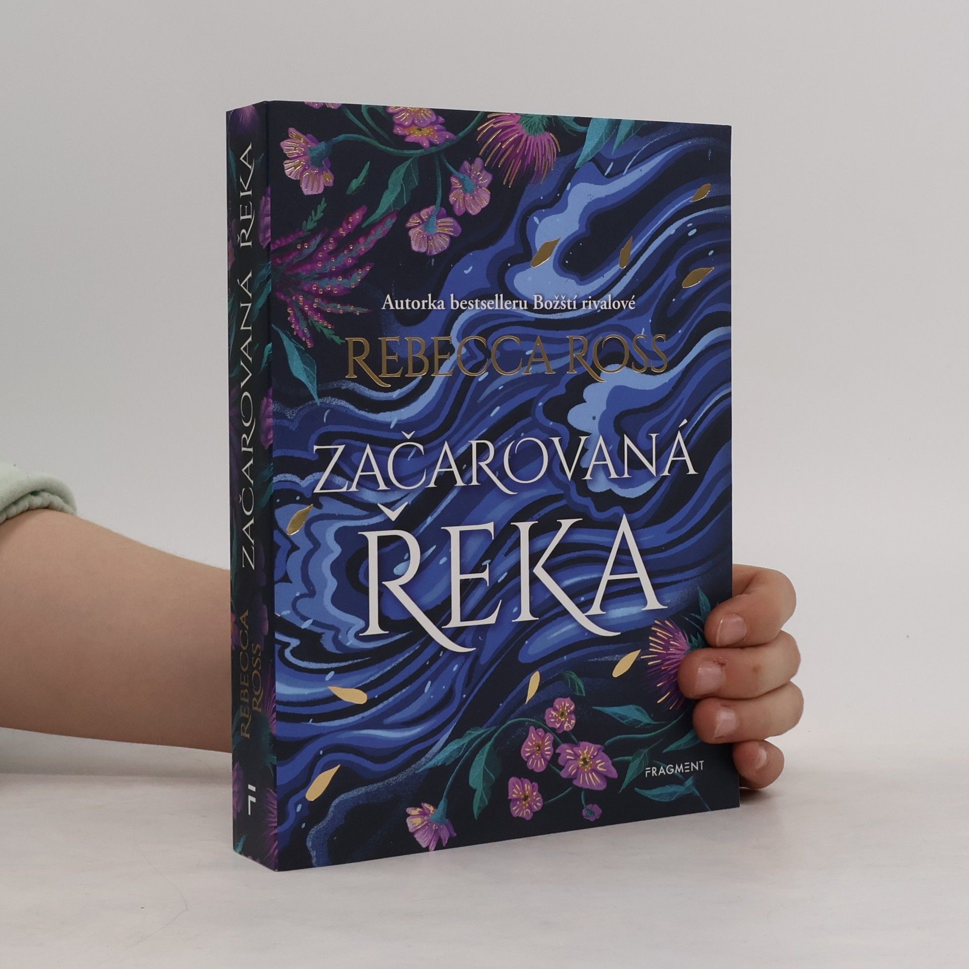 Rebecca Ross Začarovaná řeka