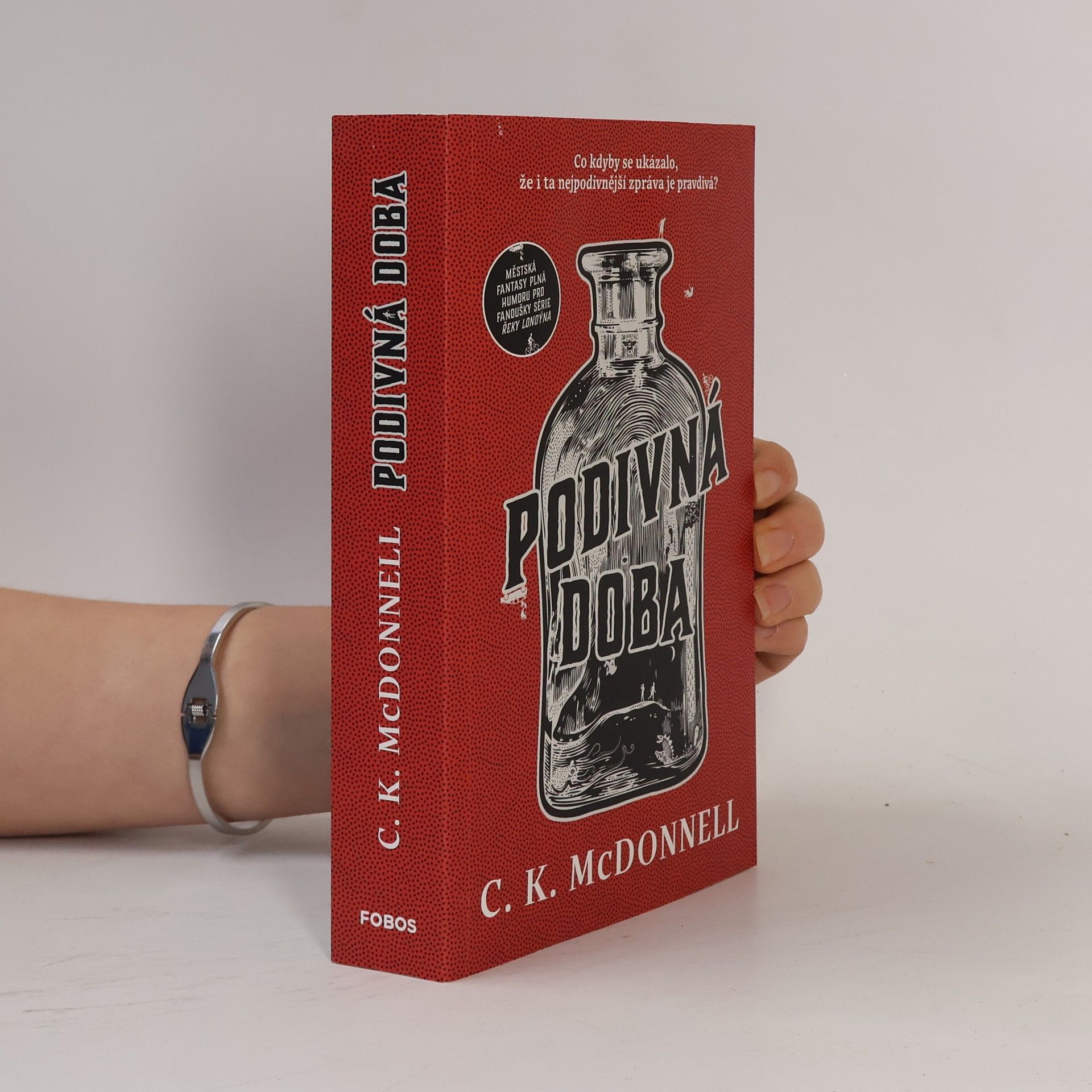 Caimh McDonnell Podivná doba