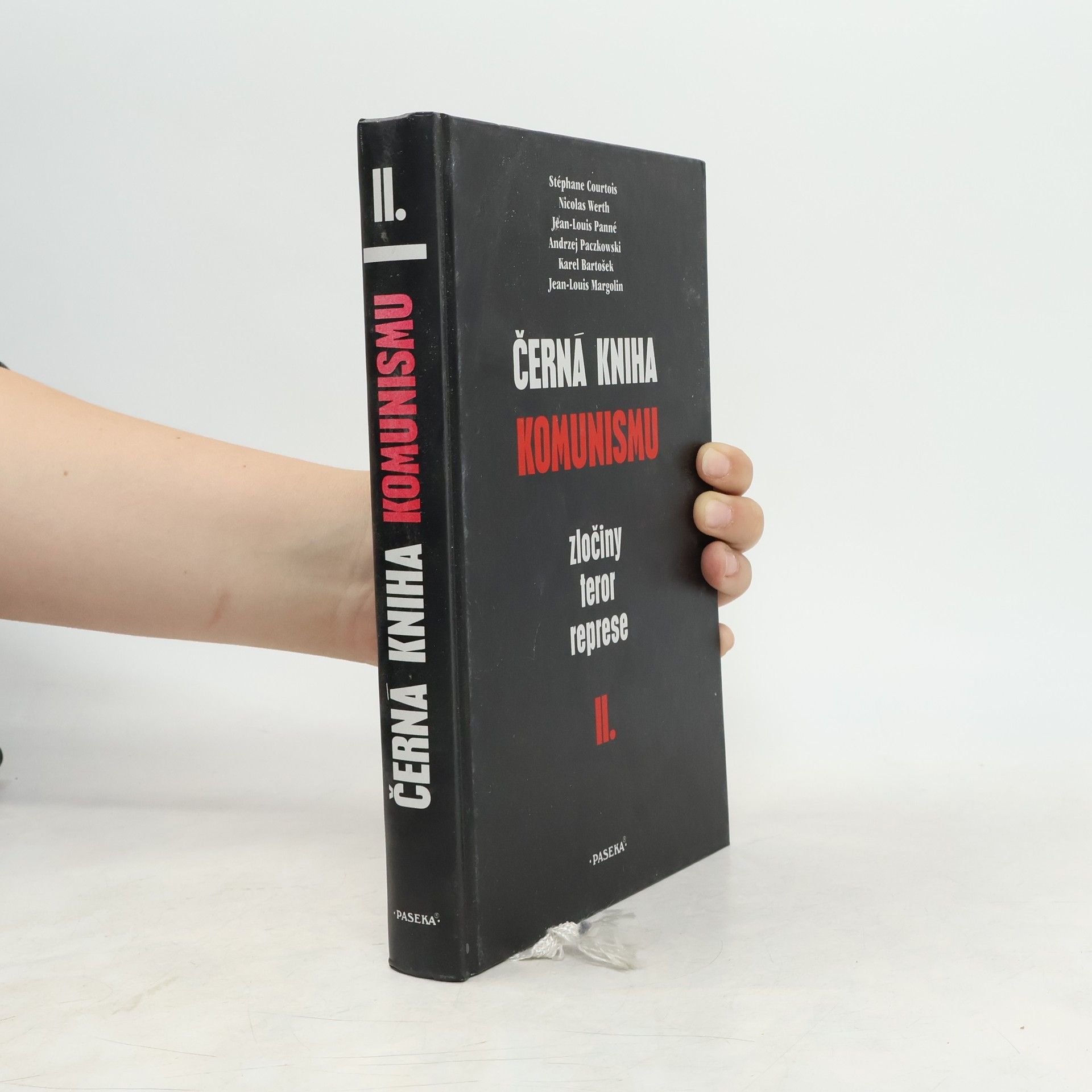 Stéphane Courtois Černá kniha komunismu. Zločiny, teror, represe. II. díl