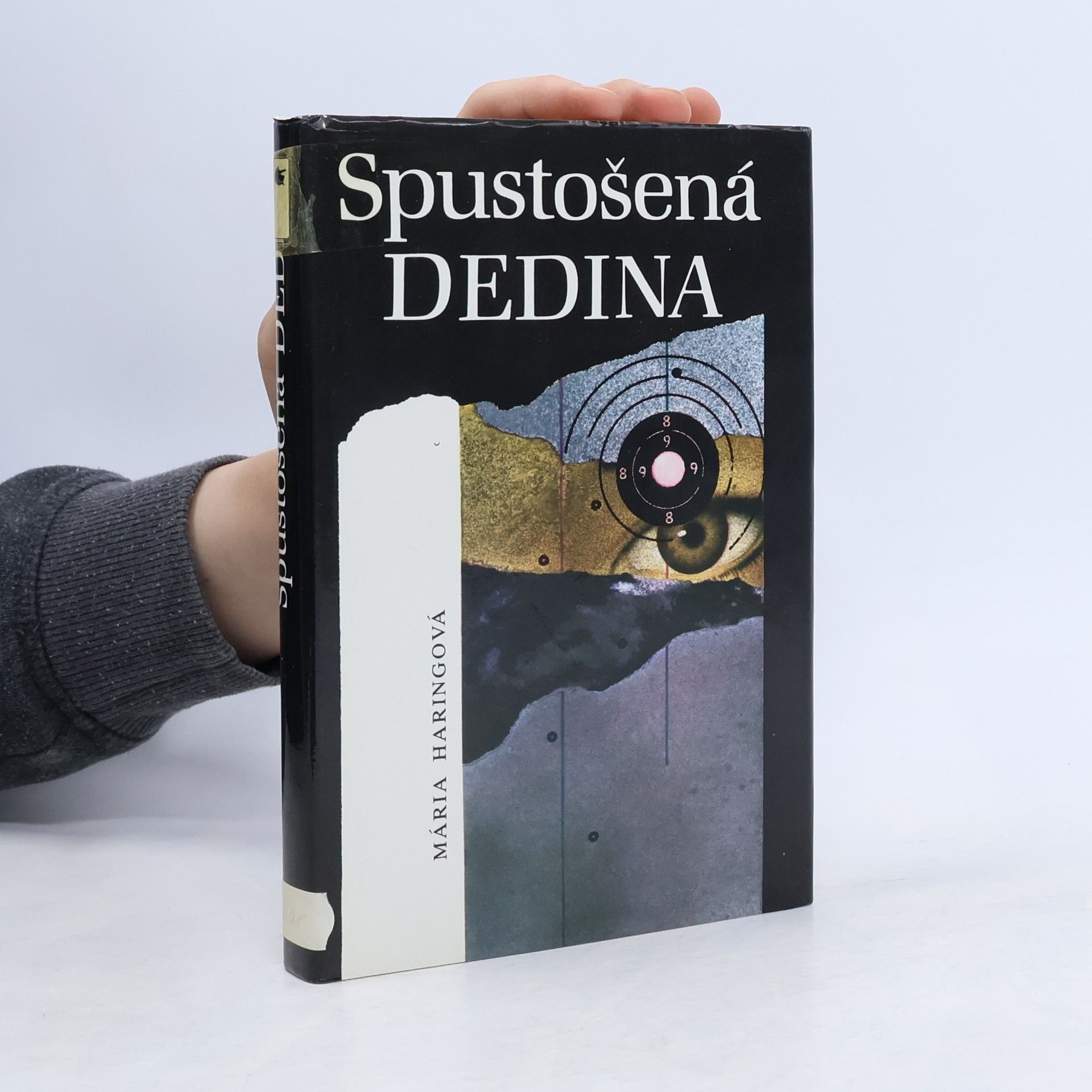 Mária Haringová Spustošená dedina
