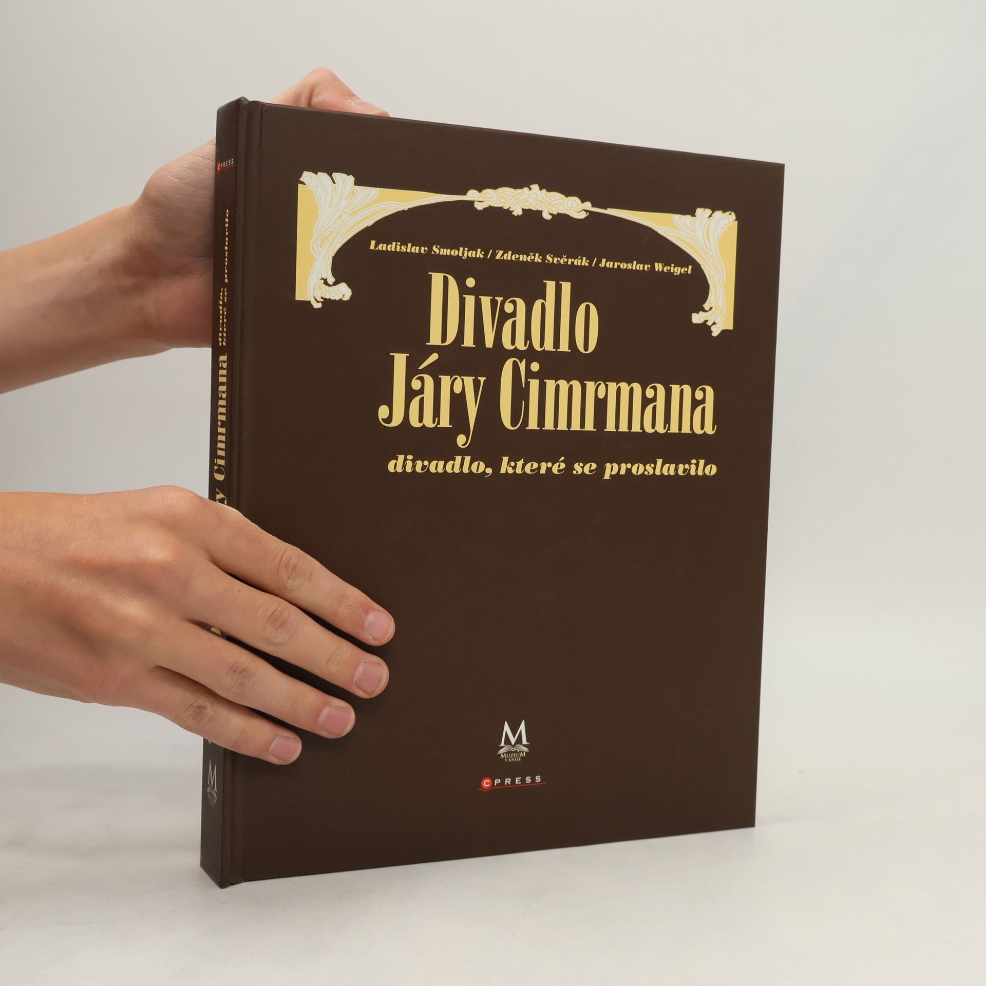 Jaroslav Weigel Divadlo Járy Cimrmana. Divadlo, které se proslavilo