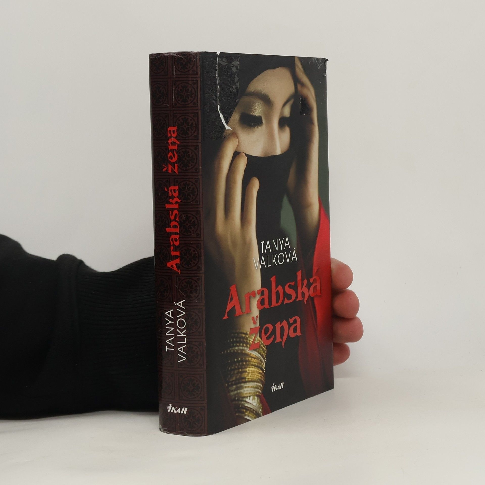 Tanya Valková Arabská žena