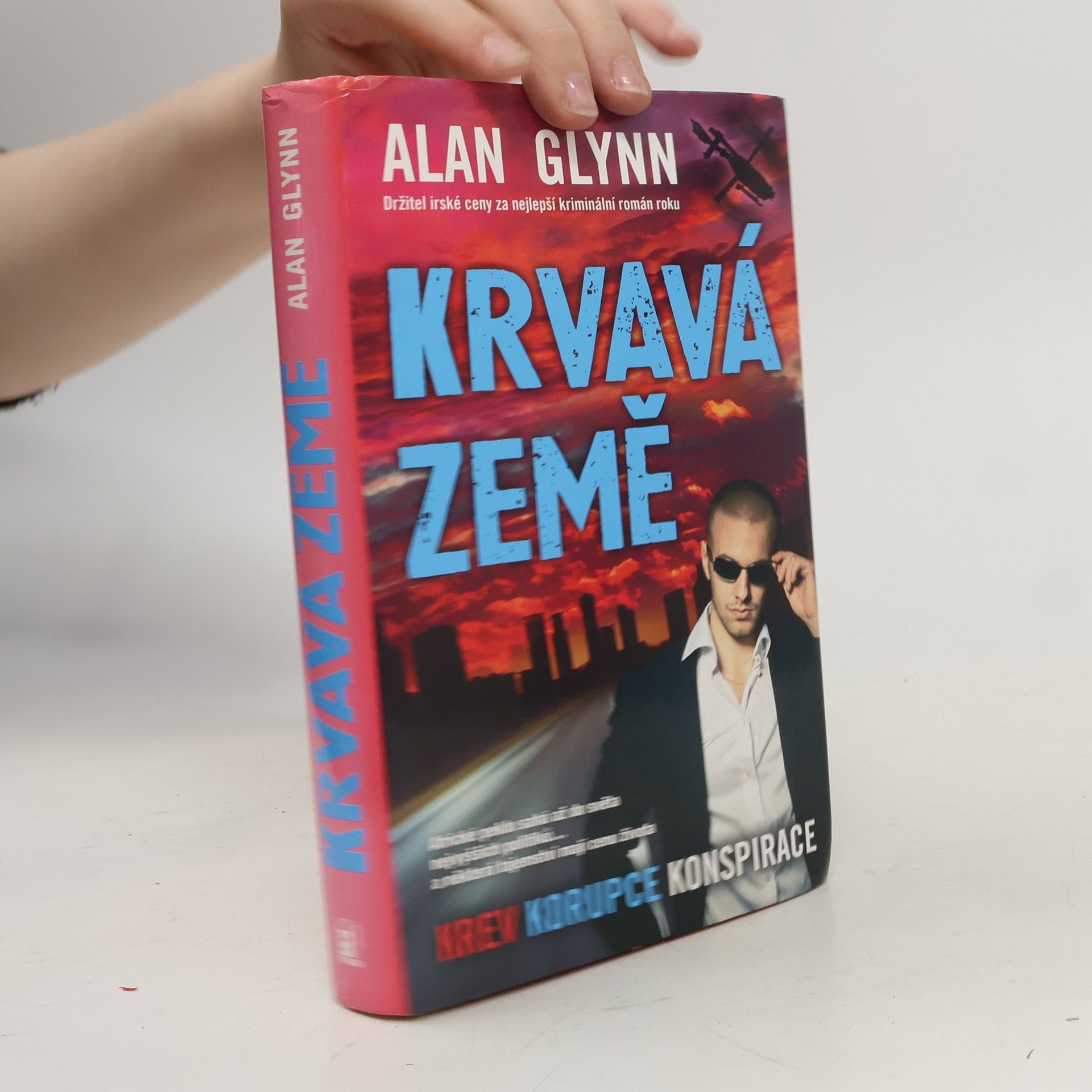 Alan Glynn Krvavá země