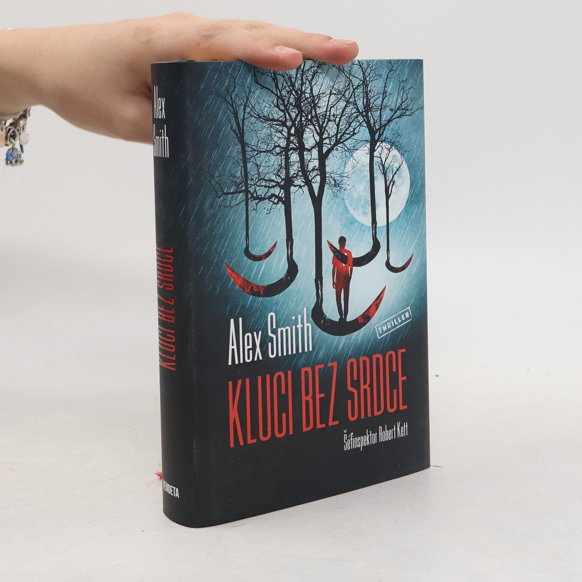 Alexander Gordon Smith Kluci bez srdce