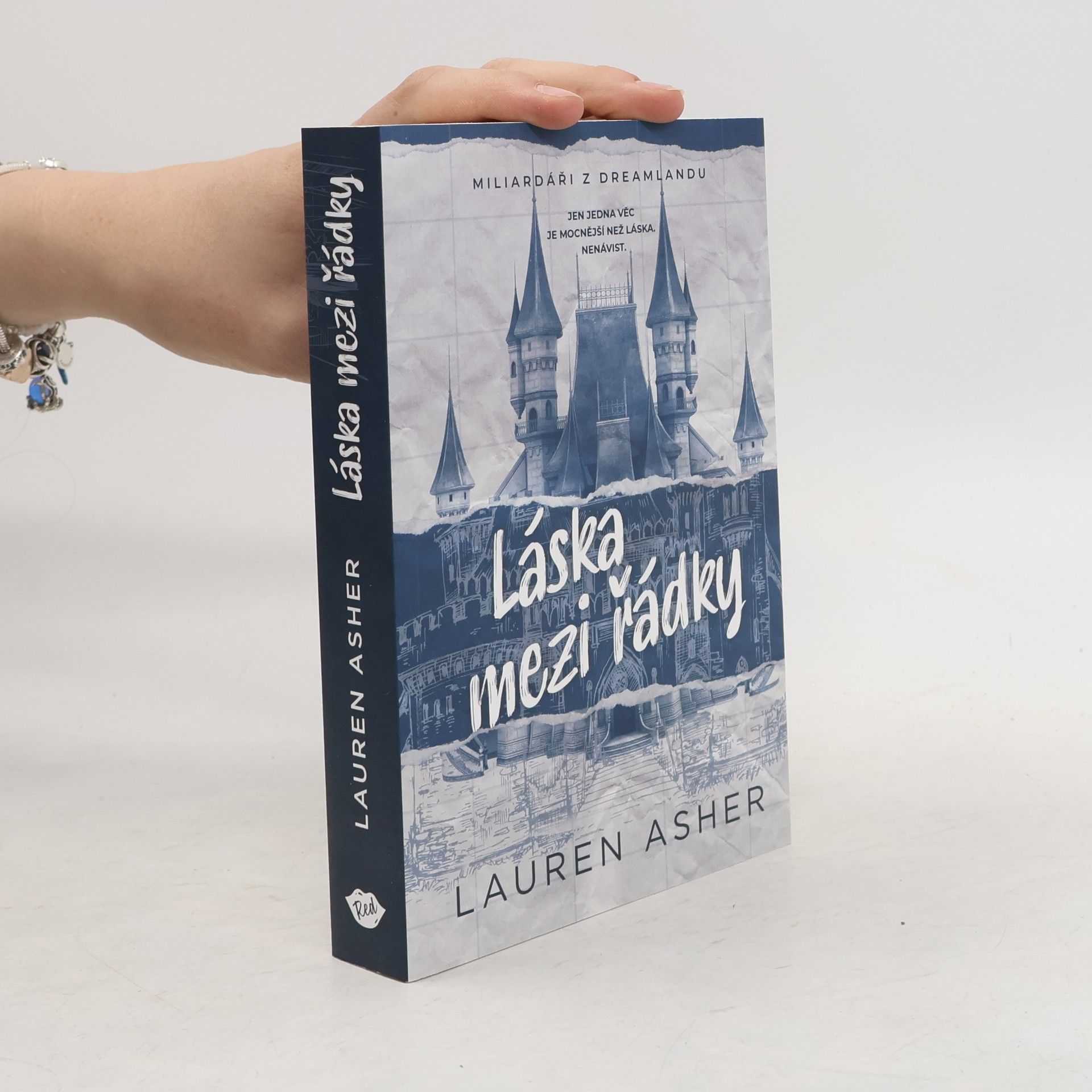 Lauren Asher Láska mezi řádky