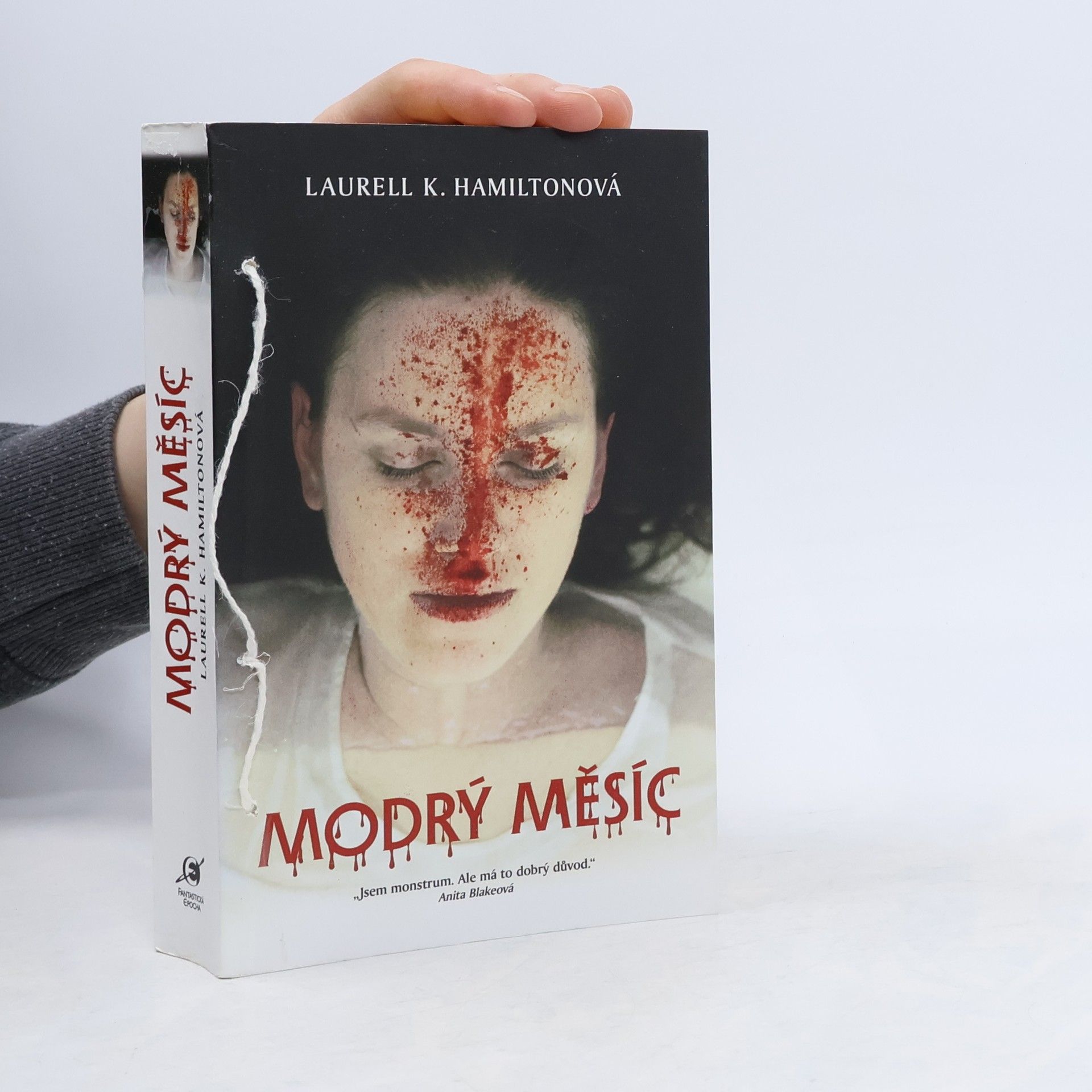Laurell Kaye Hamilton Modrý měsíc