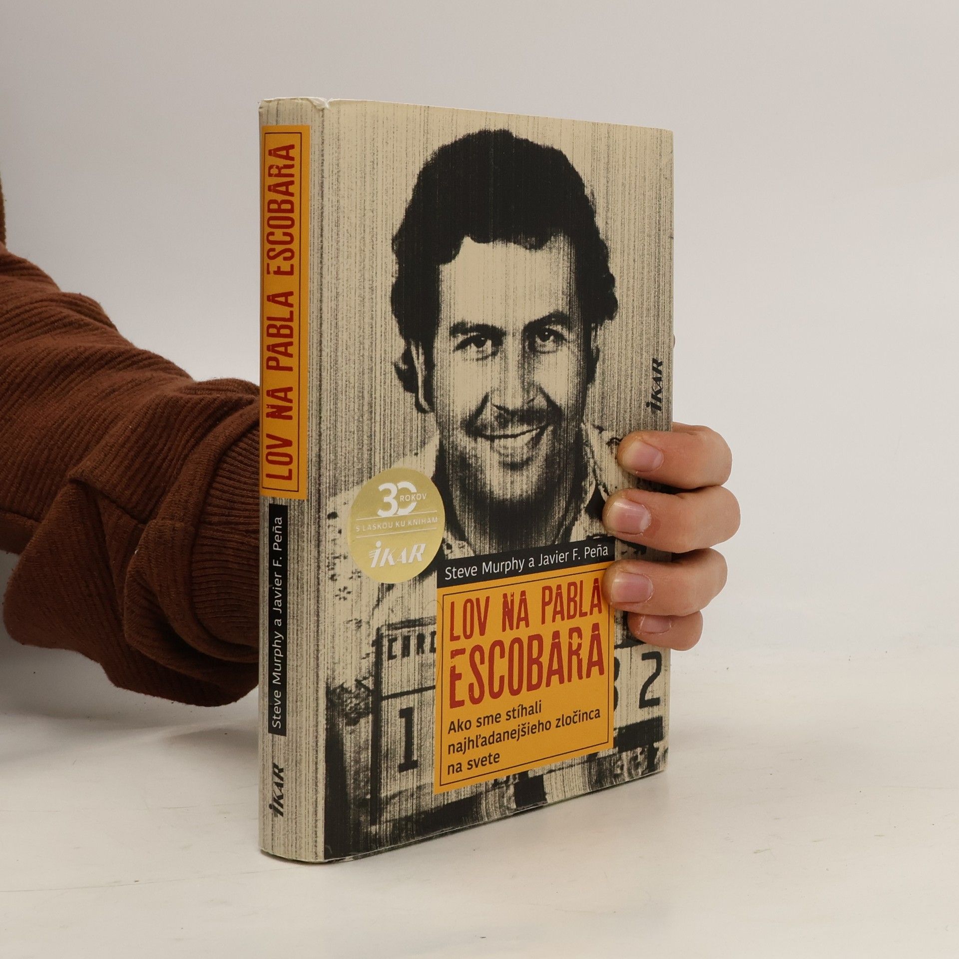 Javier F. Peña Lov na Pabla Escobara