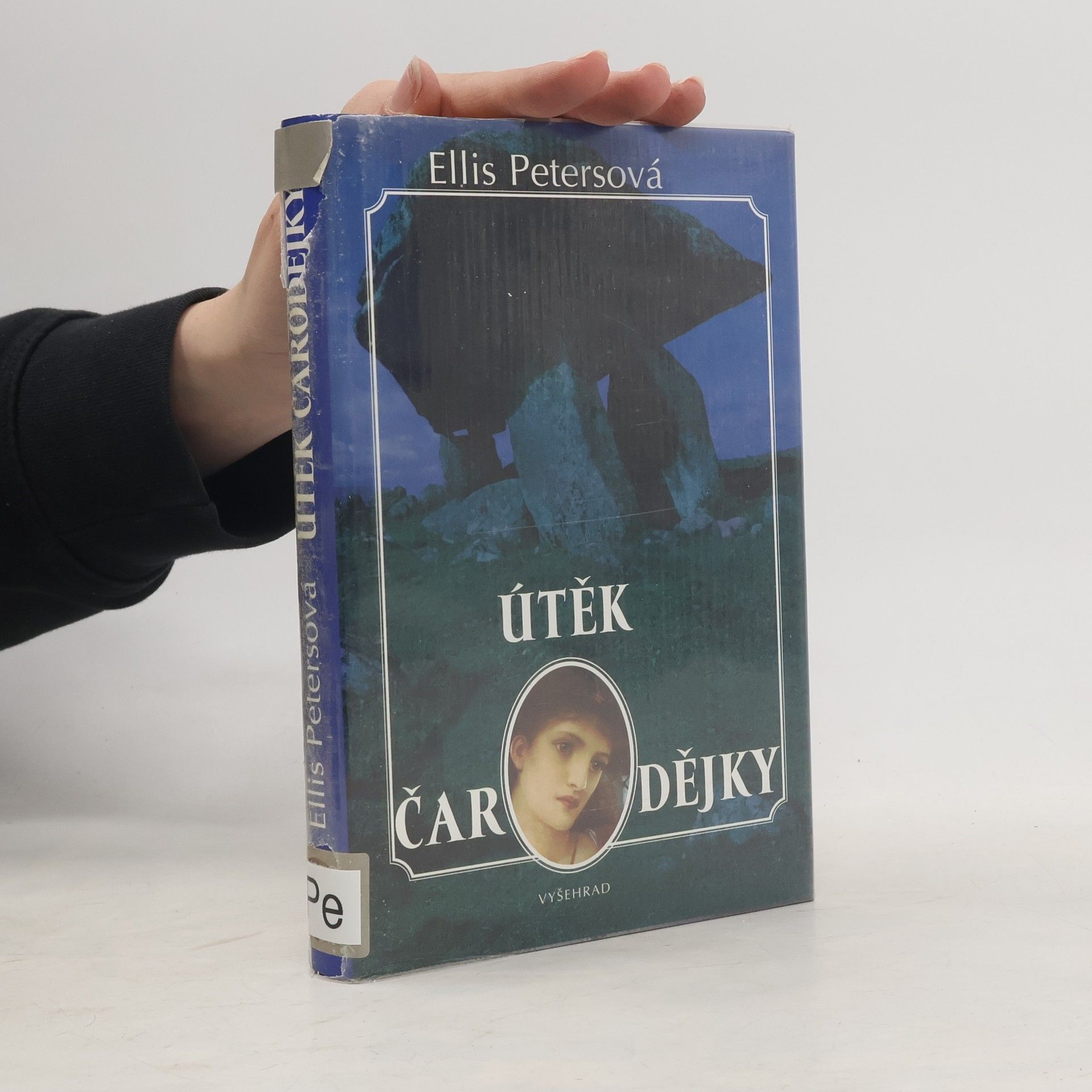 Ellis Peters Útěk čarodějky