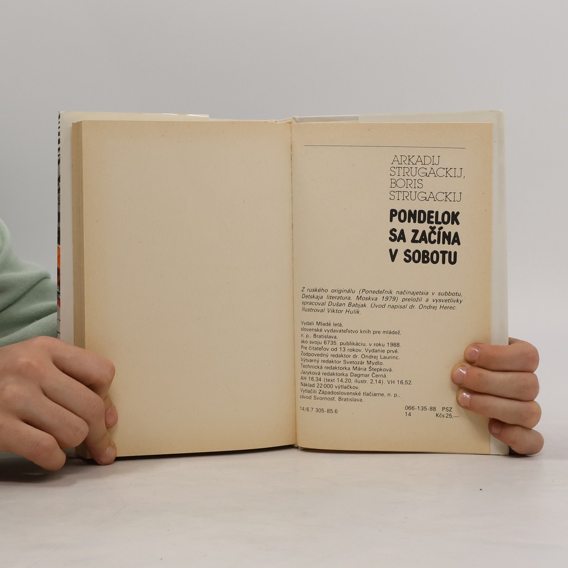 Arkady Strugatsky Pondelok sa začína v sobotu