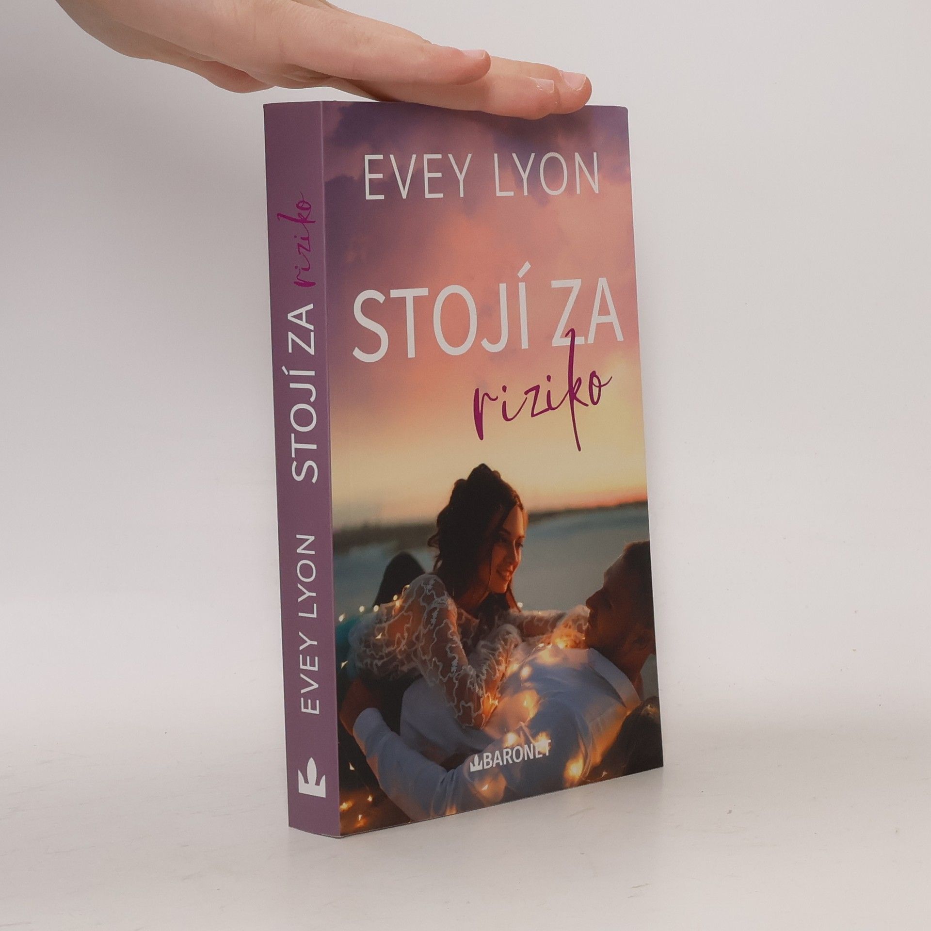 Evey Lyon Stojí za riziko