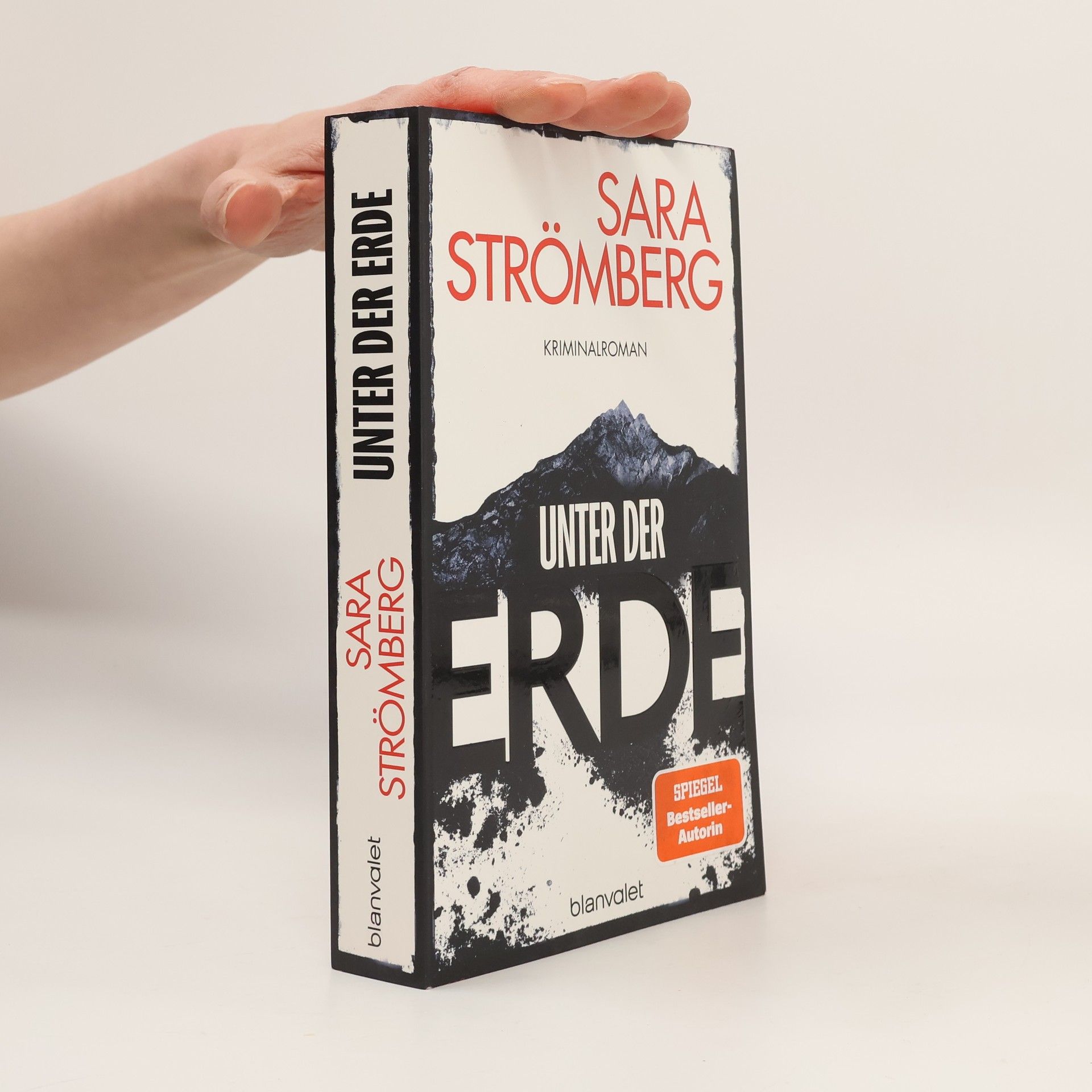 Sara Strömberg Unter der Erde
